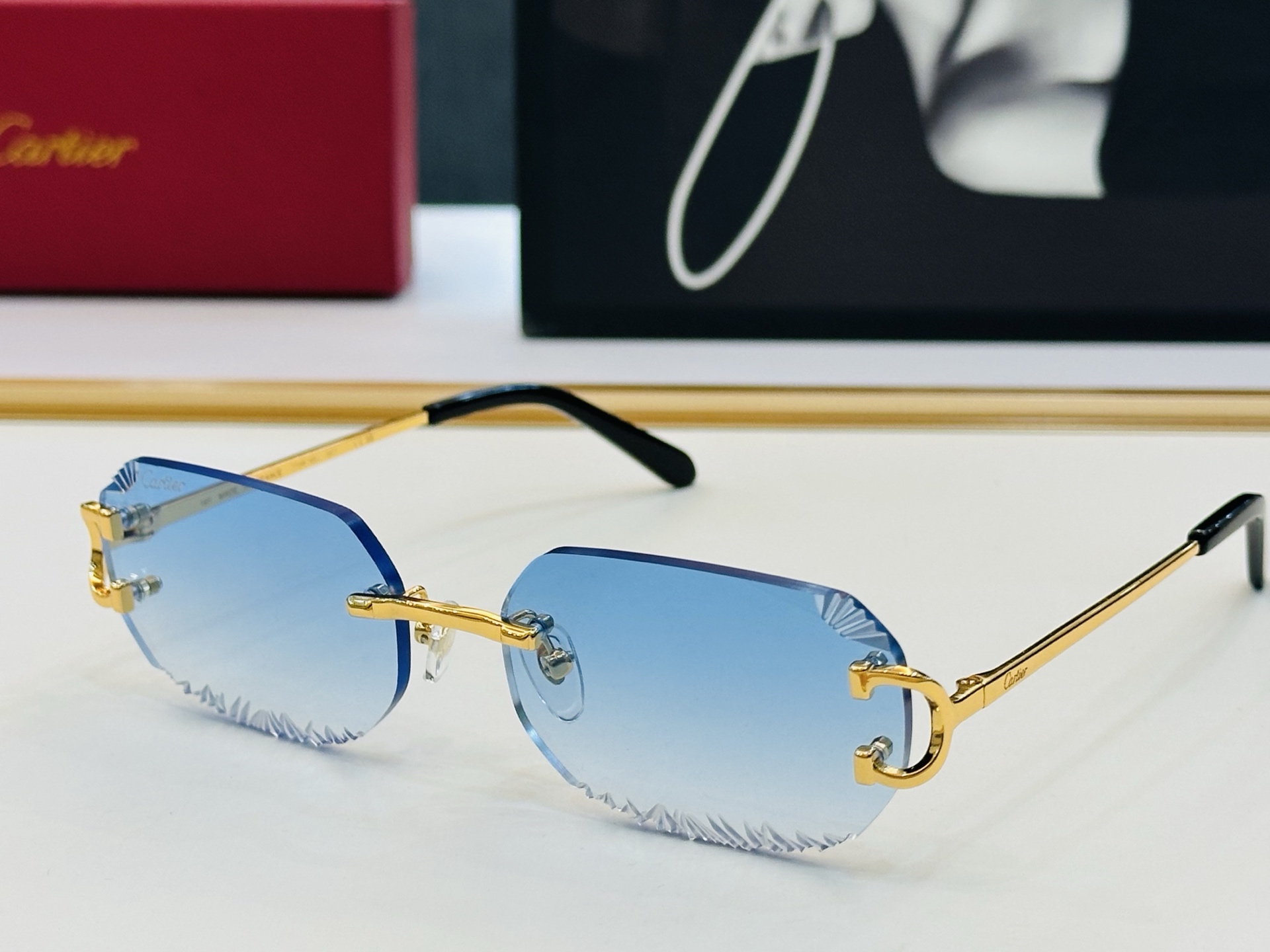 🆕 原版Cartie* 卡家 太阳镜 CT1628  Size：56口18-135  电镀工艺精湛大牌品