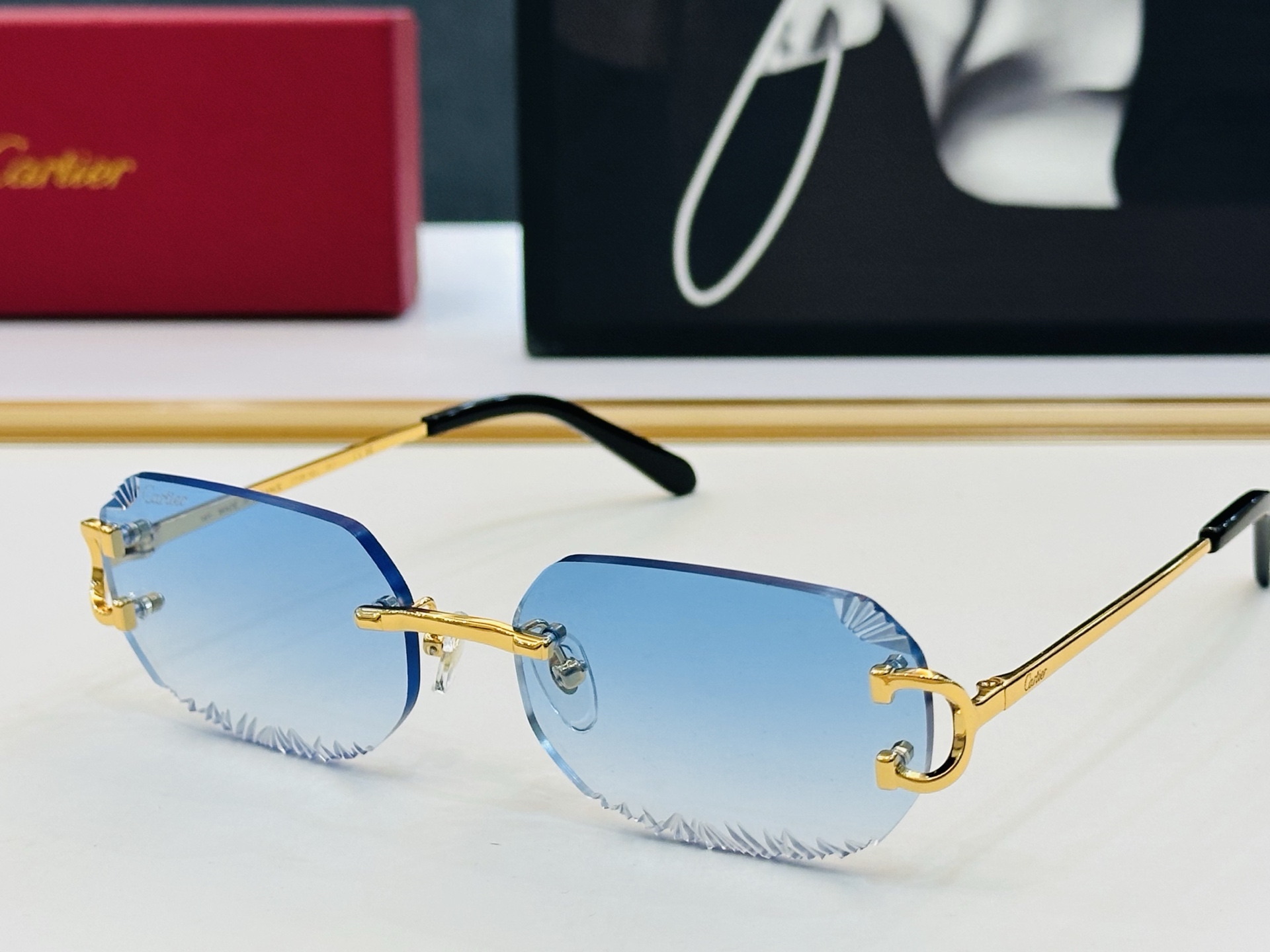 🆕 原版Cartie* 卡家 太阳镜 CT08142   Size：56口17-135 电镀工艺精湛大牌