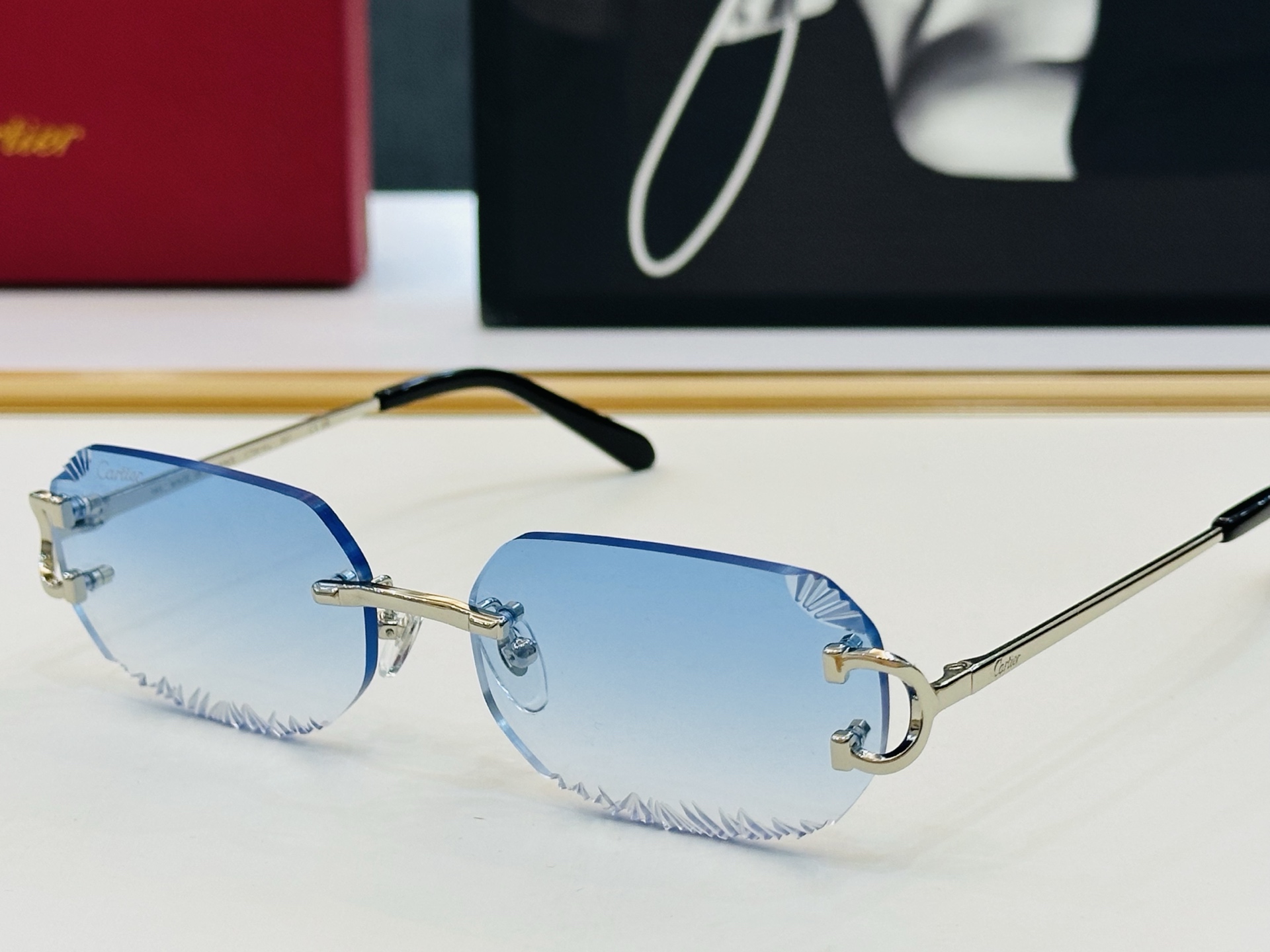 🆕 原版Cartie* 卡家 太阳镜 CT08142   Size：56口17-135 电镀工艺精湛大牌