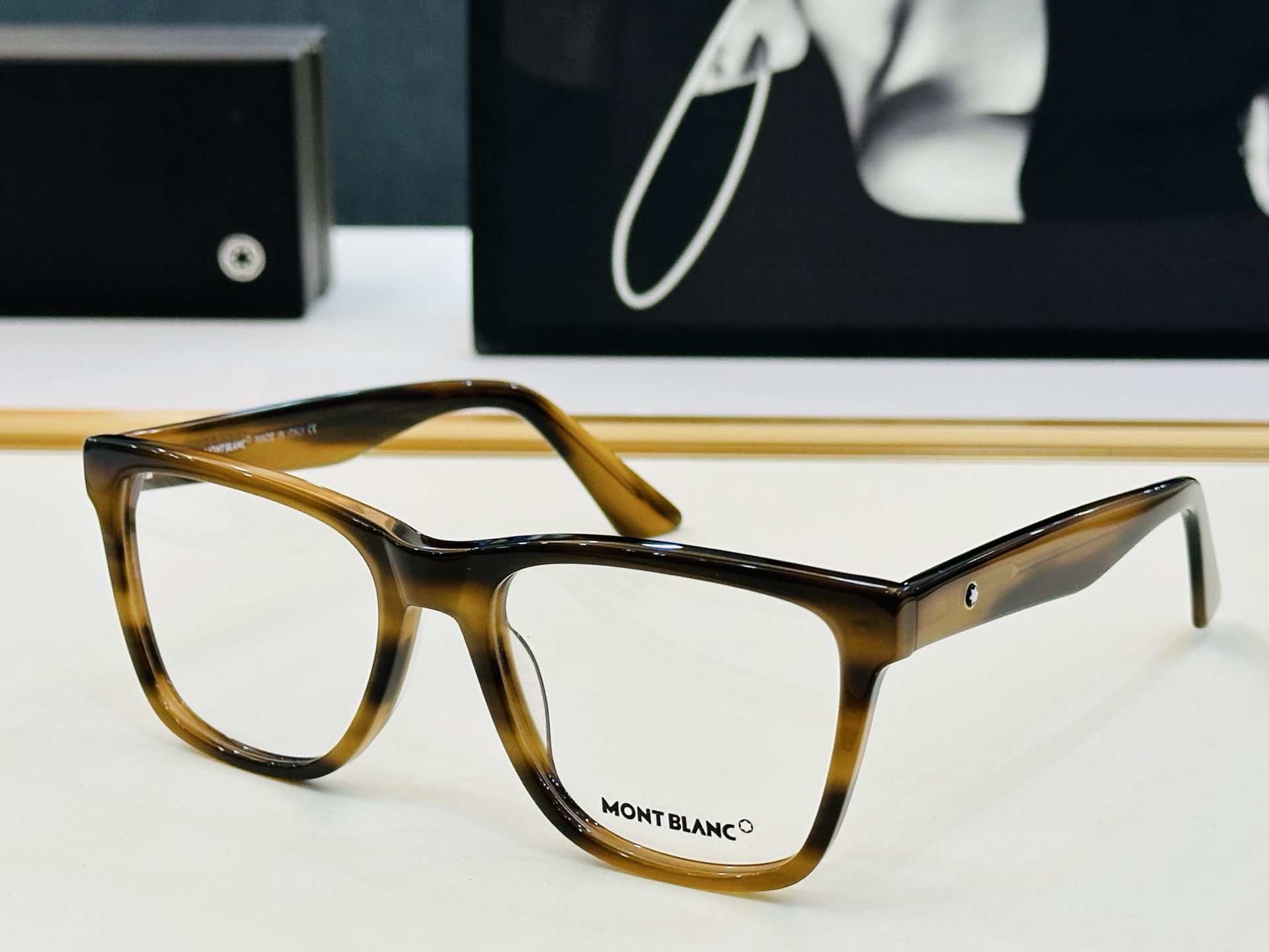 MB0399S Size：55口19-145 🌤万宝龙  非常能彰显一个人的品味品质做工稳实 L 配光架