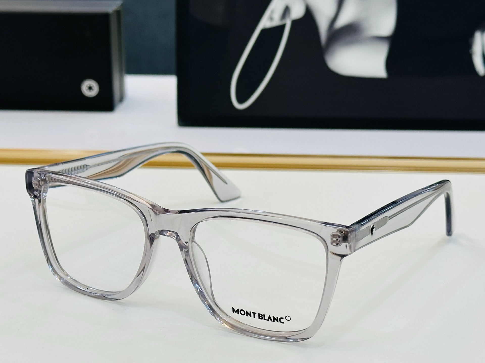 MB0399S Size：55口19-145 🌤万宝龙  非常能彰显一个人的品味品质做工稳实 L 配光架