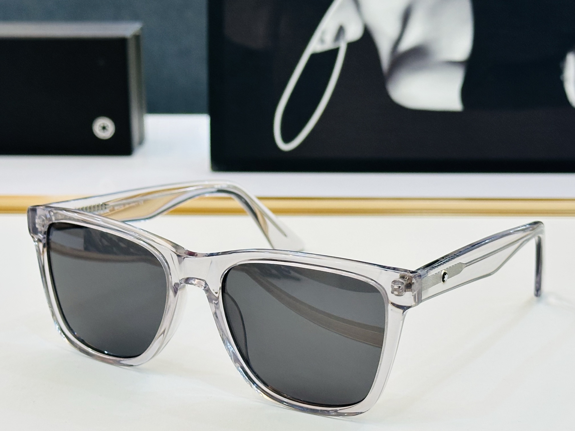 MB0399S Size：55口19-145 🌤万宝龙  非常能彰显一个人的品味品质做工稳实 L 太阳镜