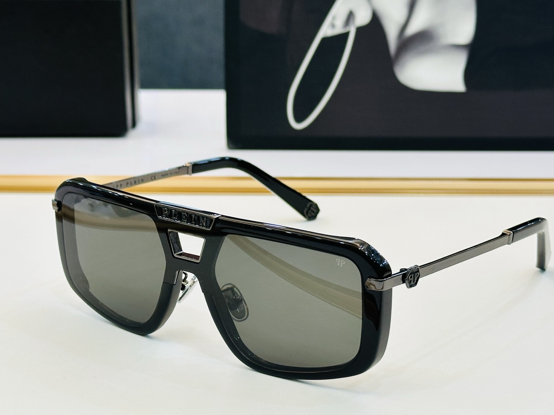 NO:371004,PHILIPP PLEIN SPM SIZE: 0- CP glasses sunglasses sunglasses, glasses19860909PHILIPP PLEIN SPM SIZE:口0- CP眼镜墨镜太阳镜,眼镜,glasses