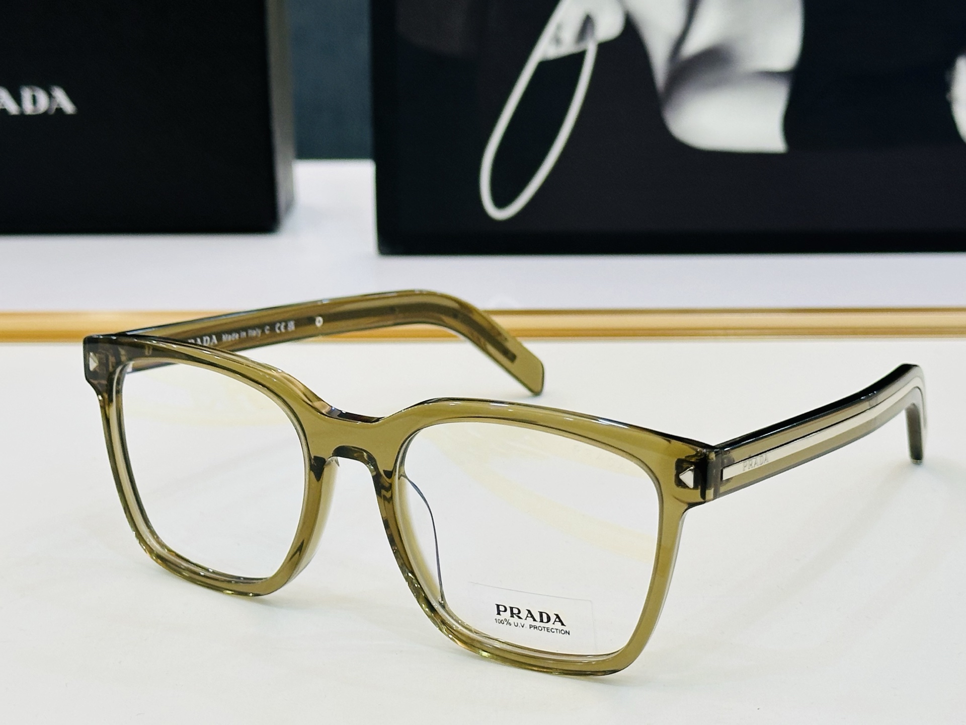 🔺PRAD*🔻普家 VPR B11V Size：54口21-150 眼镜系列堪称精湛制作 彰显独特个性 