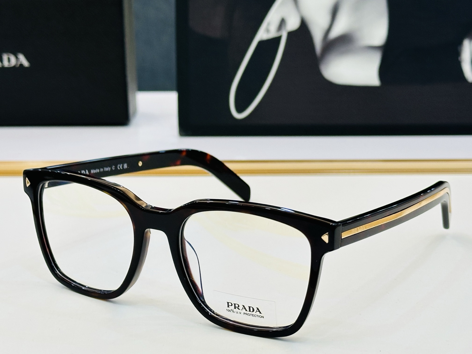 🔺PRAD*🔻普家 VPR B11V Size：54口21-150 眼镜系列堪称精湛制作 彰显独特个性 