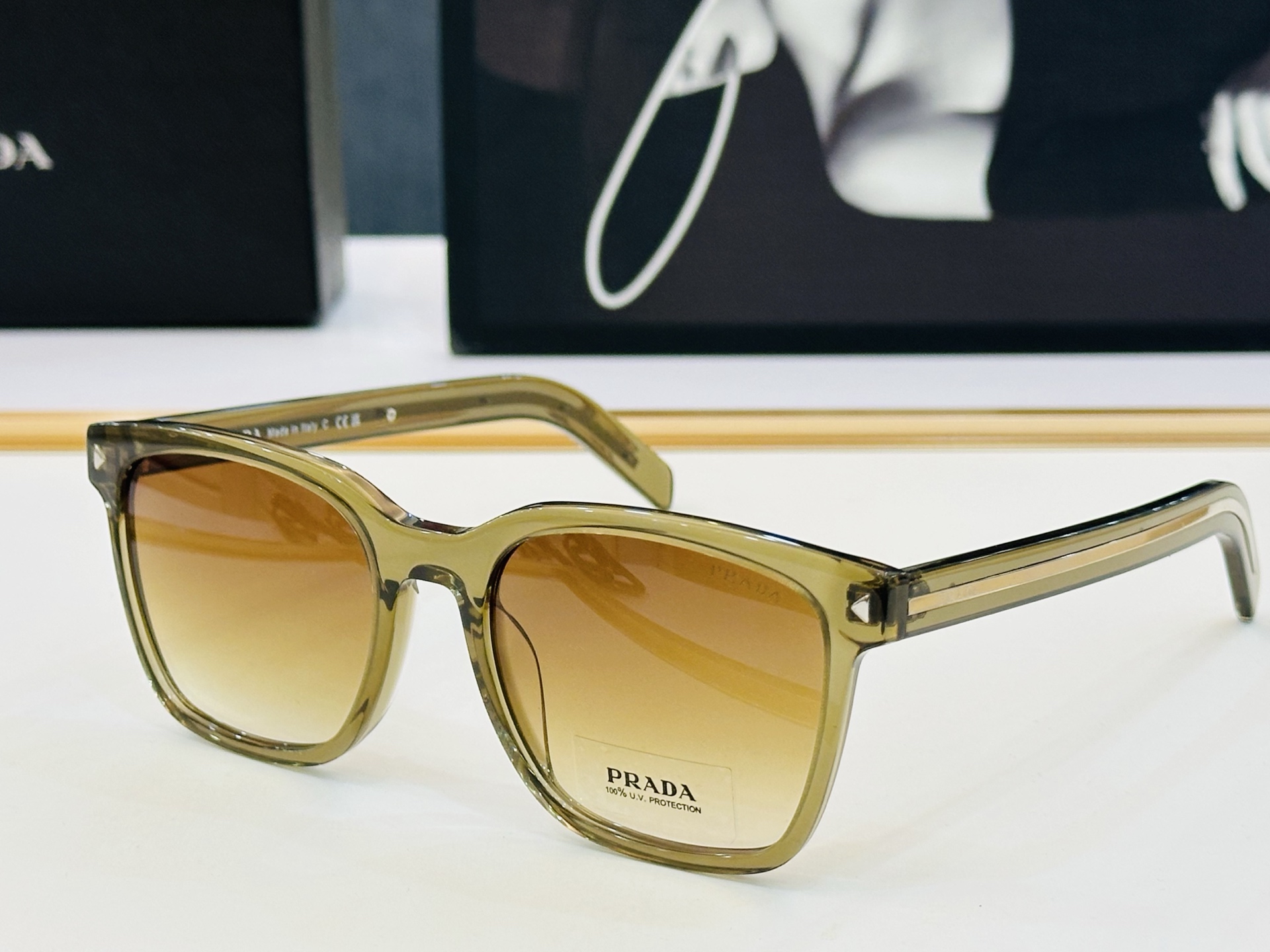 🔺PRAD*🔻普家 VPR B11V Size：54口21-150 眼镜系列堪称精湛制作 彰显独特个性 