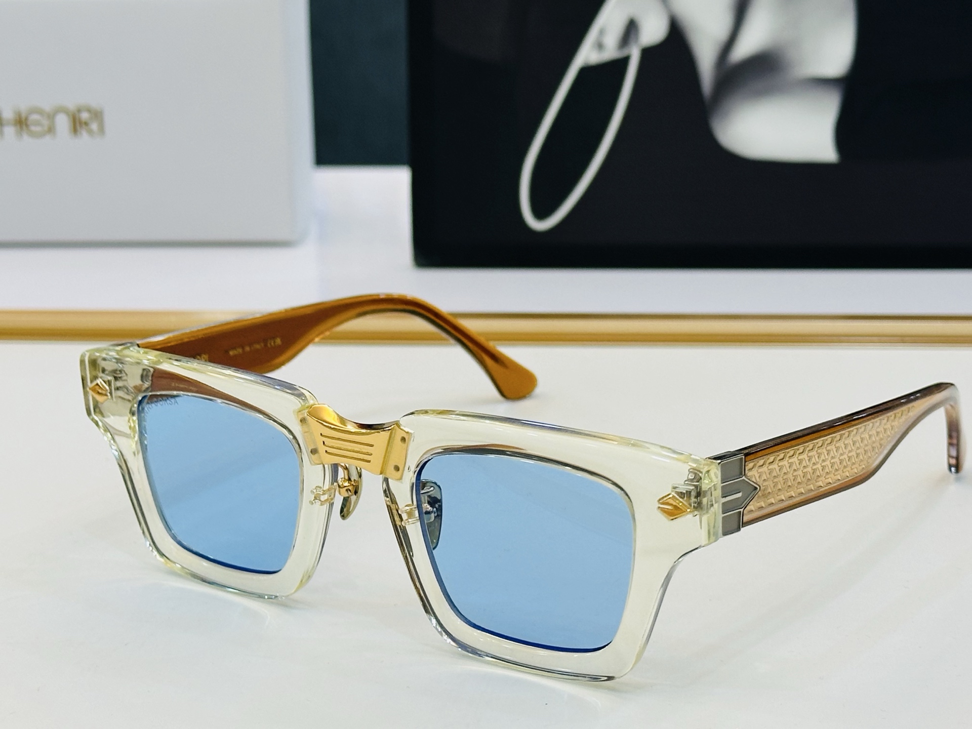 XL THENRI 
MODELOF65    
SIZE47口25-145 
