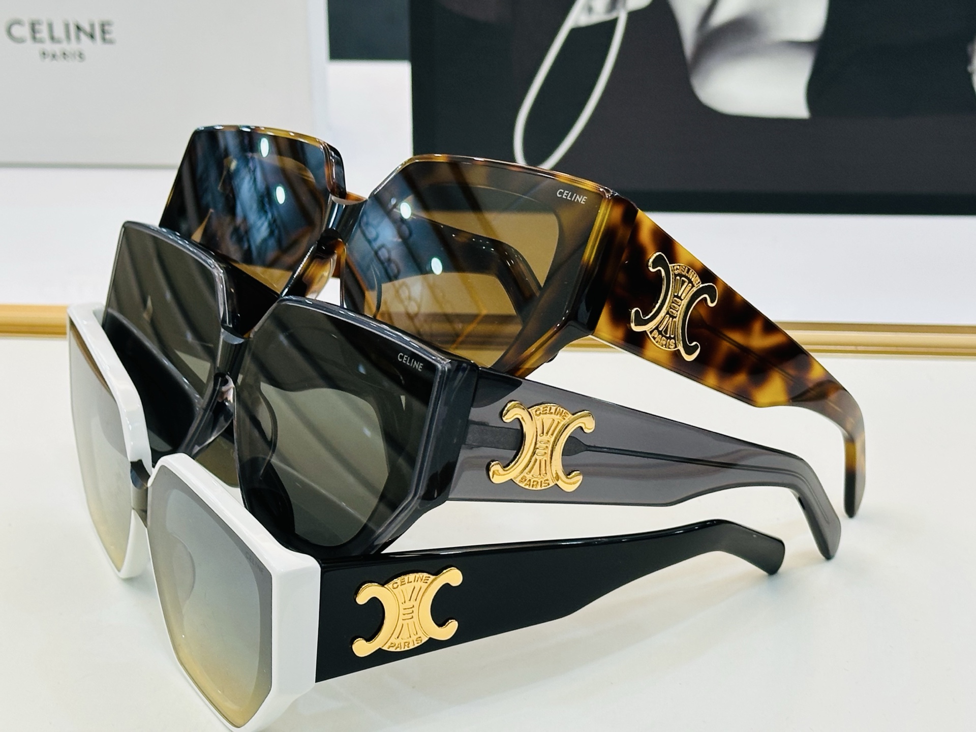 CELINE】赛琳 CL42127U Size：54口21-145   一直热销的款式，欧美风 光泽度好