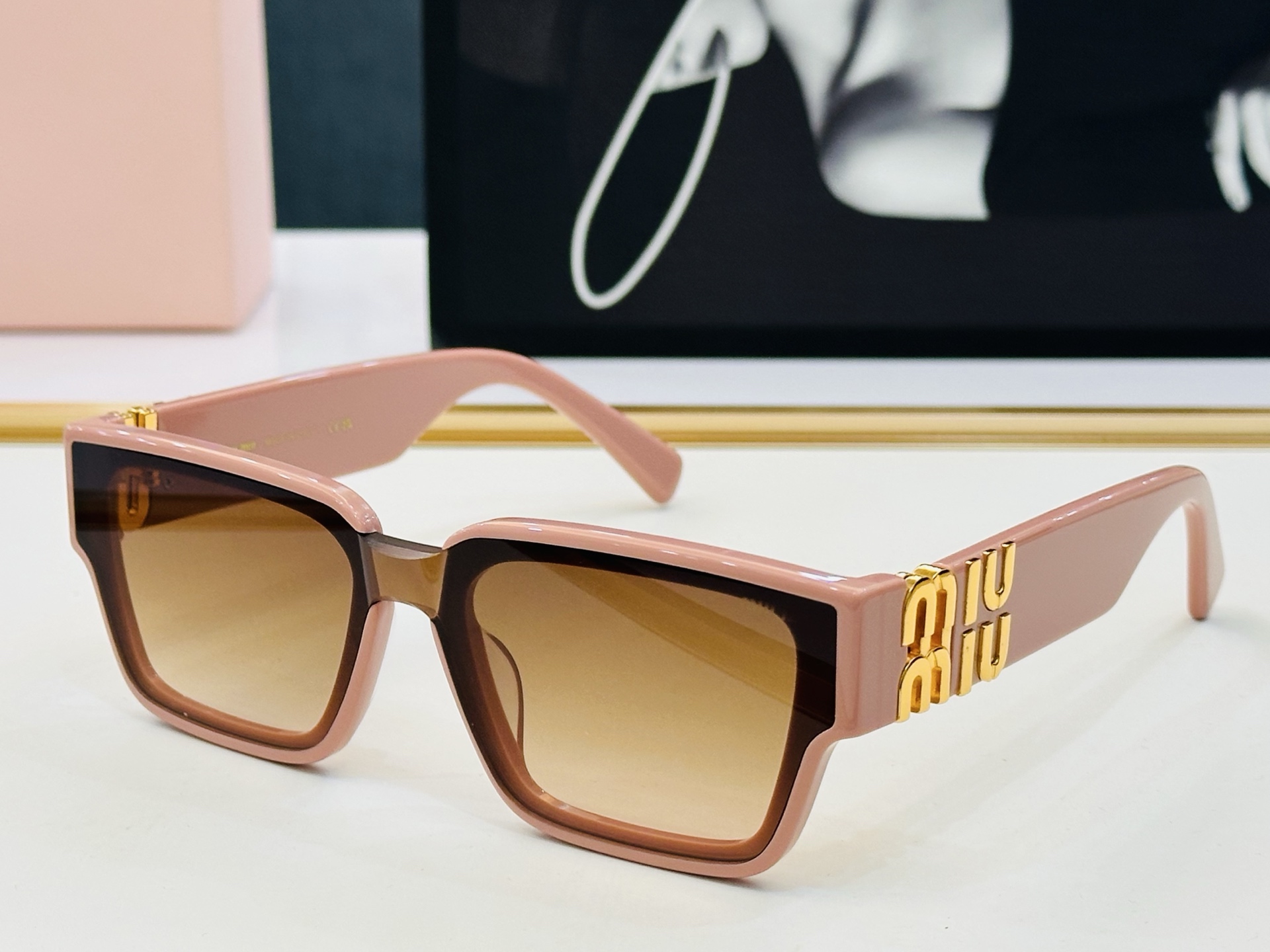 谬家 MU141AV Size：53口20-142 女士太阳眼镜 玫瑰玫瑰 高档 XL时尚墨镜潮人强强太