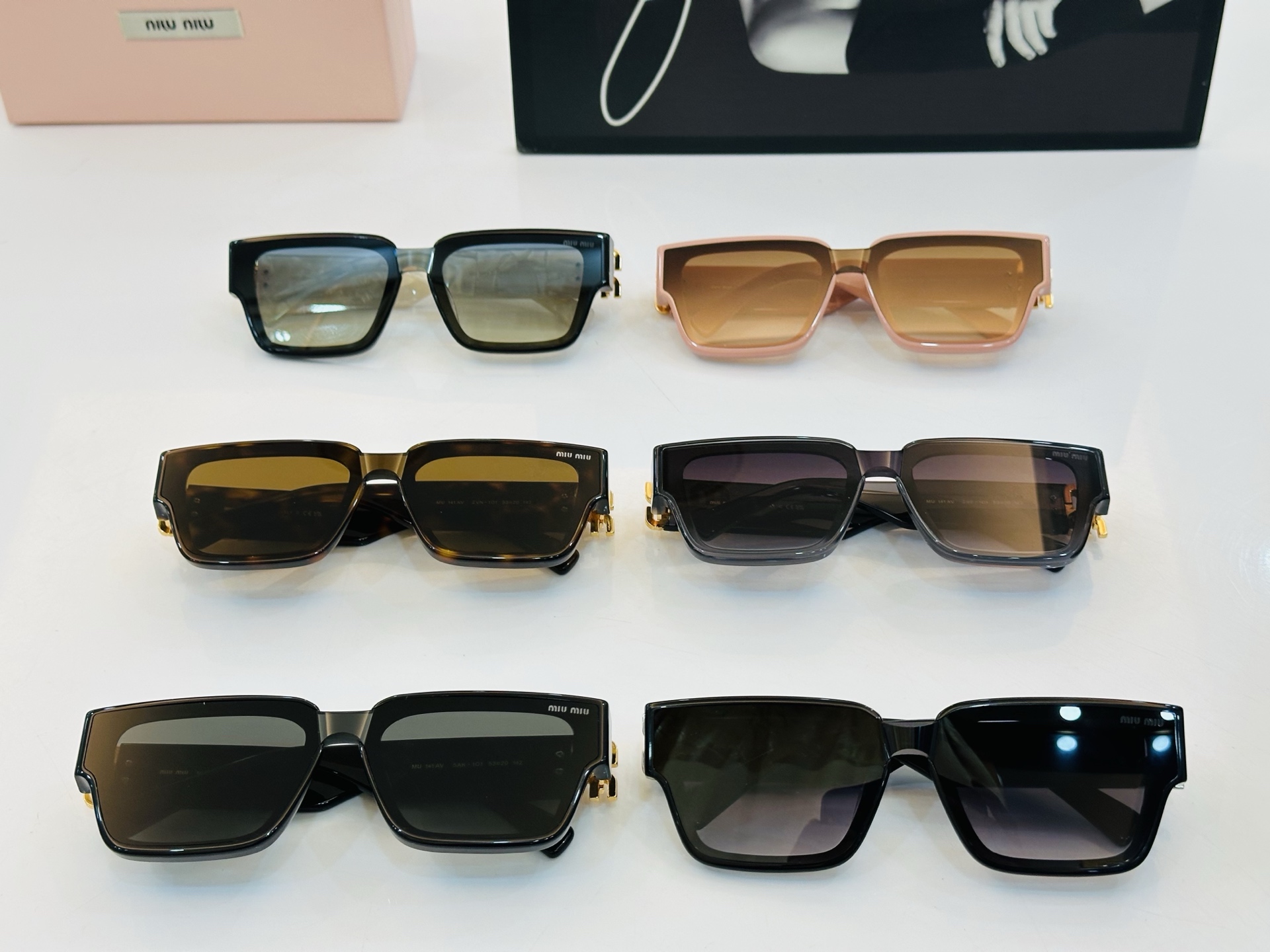 谬家 MU141AV Size：53口20-142 女士太阳眼镜 玫瑰玫瑰 高档 XL时尚墨镜潮人强强太