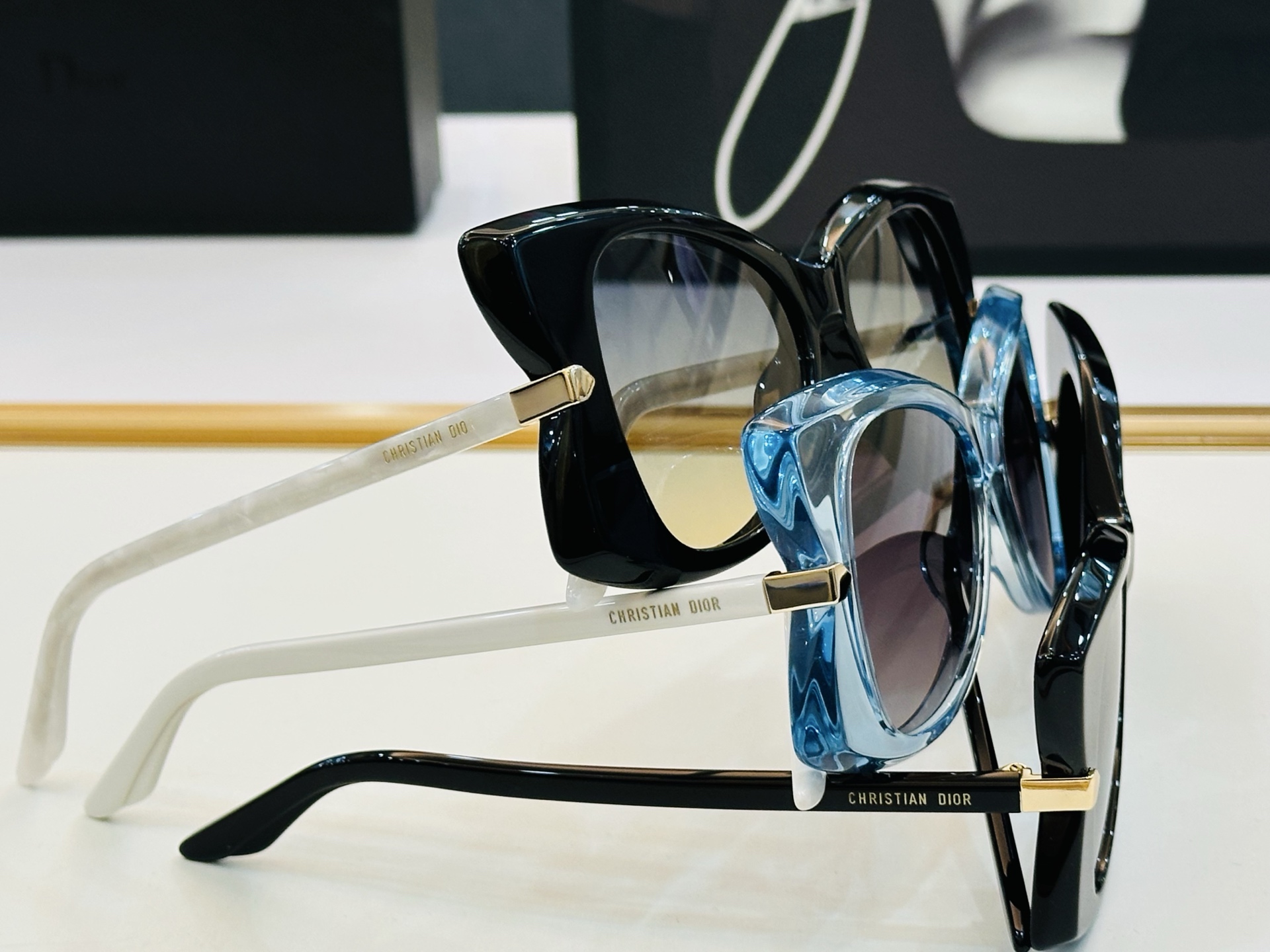 🔻🔻🔻DIO* CDICon S1I 迪家 Size：53口16-145  😎🔆。。搭配镜腿精致配饰 F