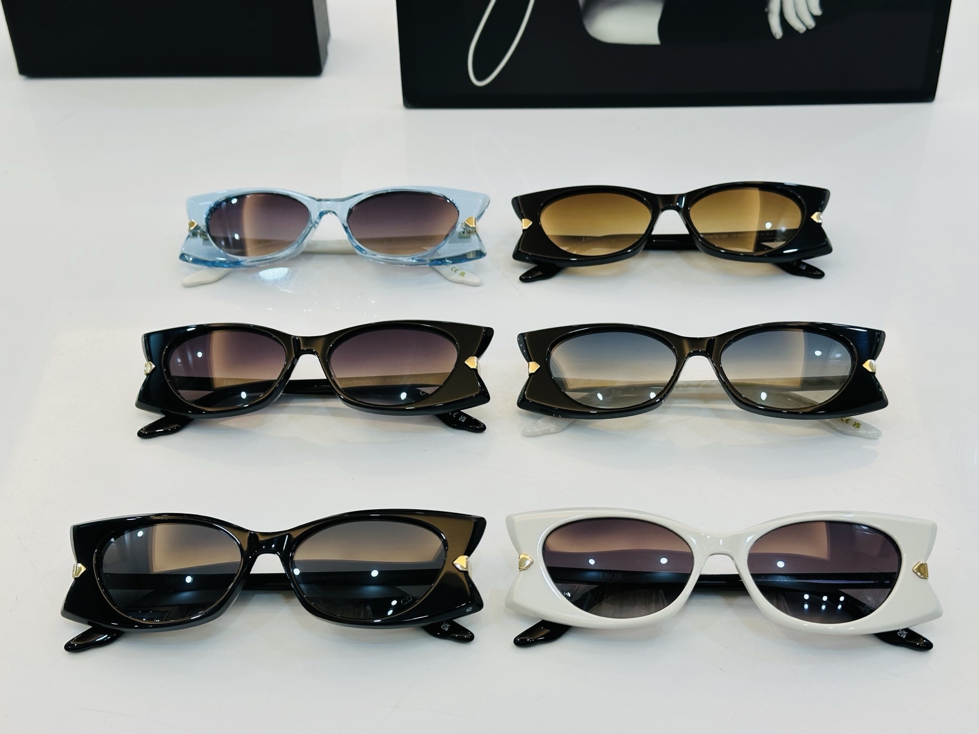 🔻🔻🔻DIO* CDICon S2I 迪家 Size：54口17-145  😎🔆。。搭配镜腿精致配饰 F