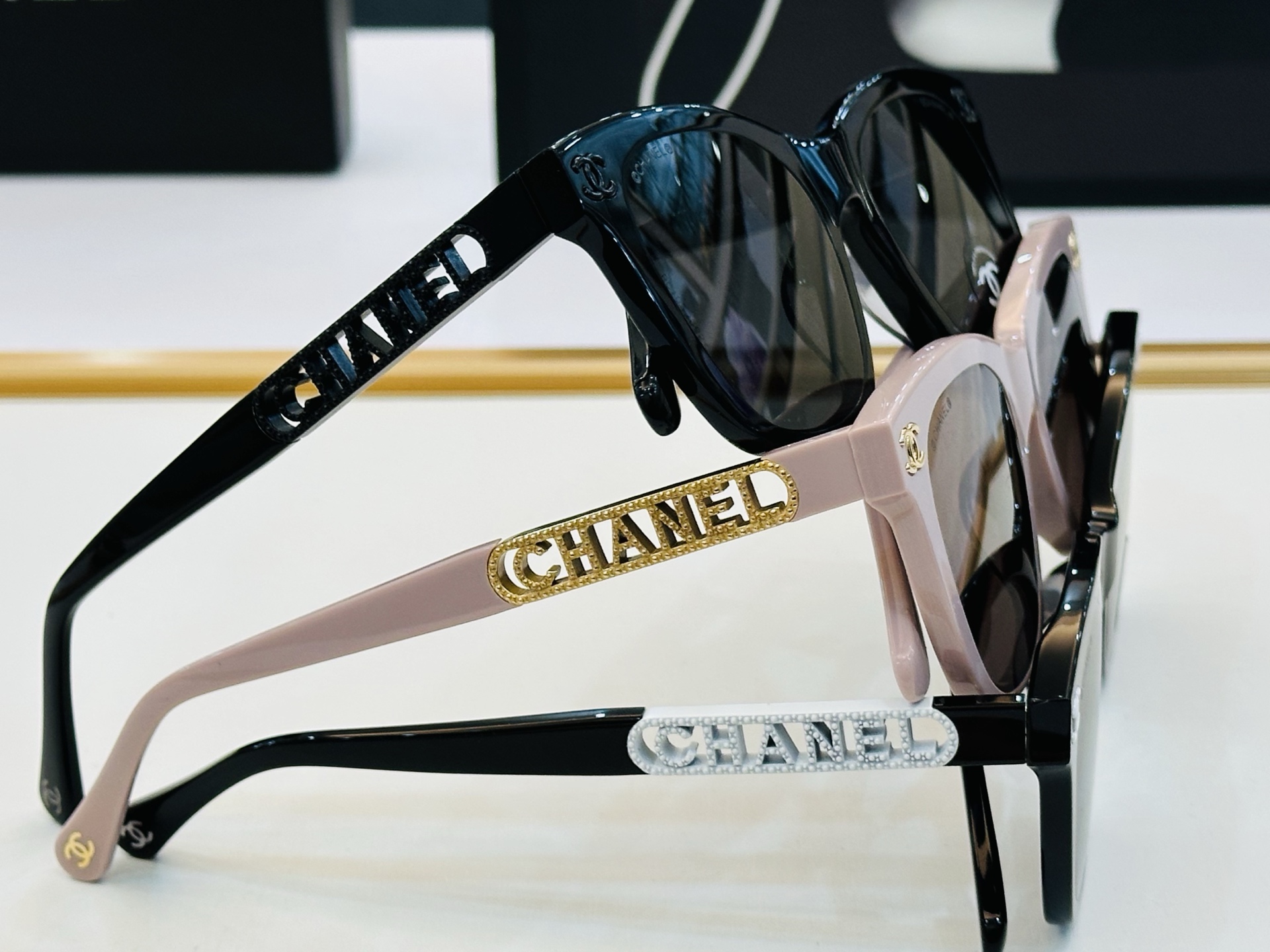 CHANE*香家  CH0774 SIZE：51口21-145 潮流爆款 太阳镜 😍😍立体感十足 高品质