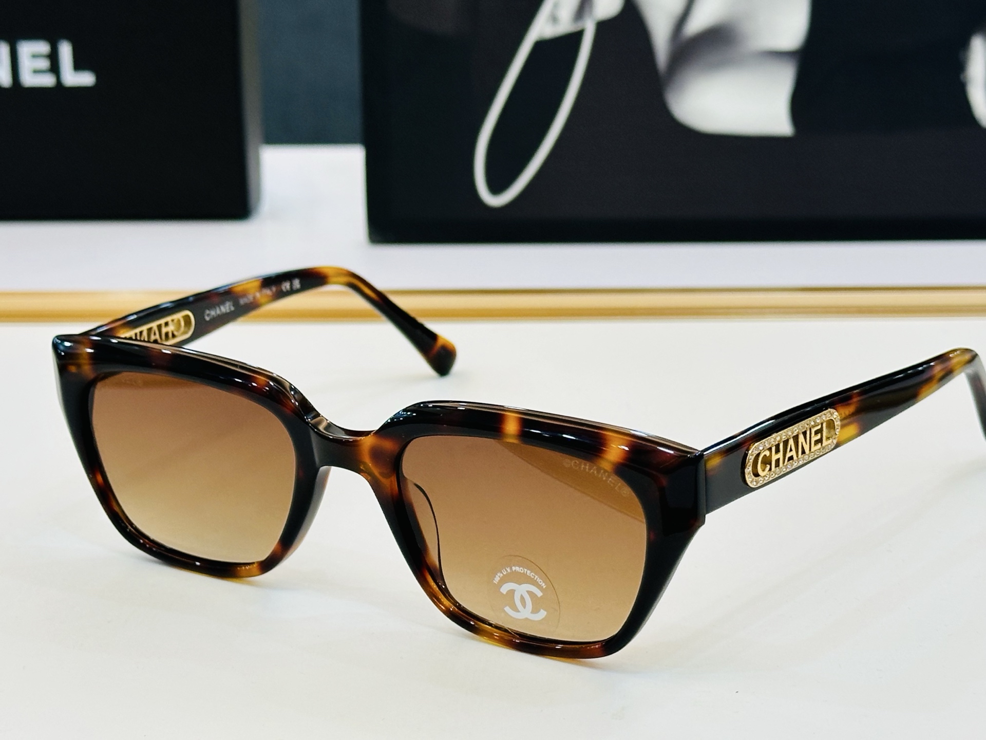 🆕 【CHANE*/香家】MODELCH6819  Size：54口22-145 💅🏻💓B太阳镜 