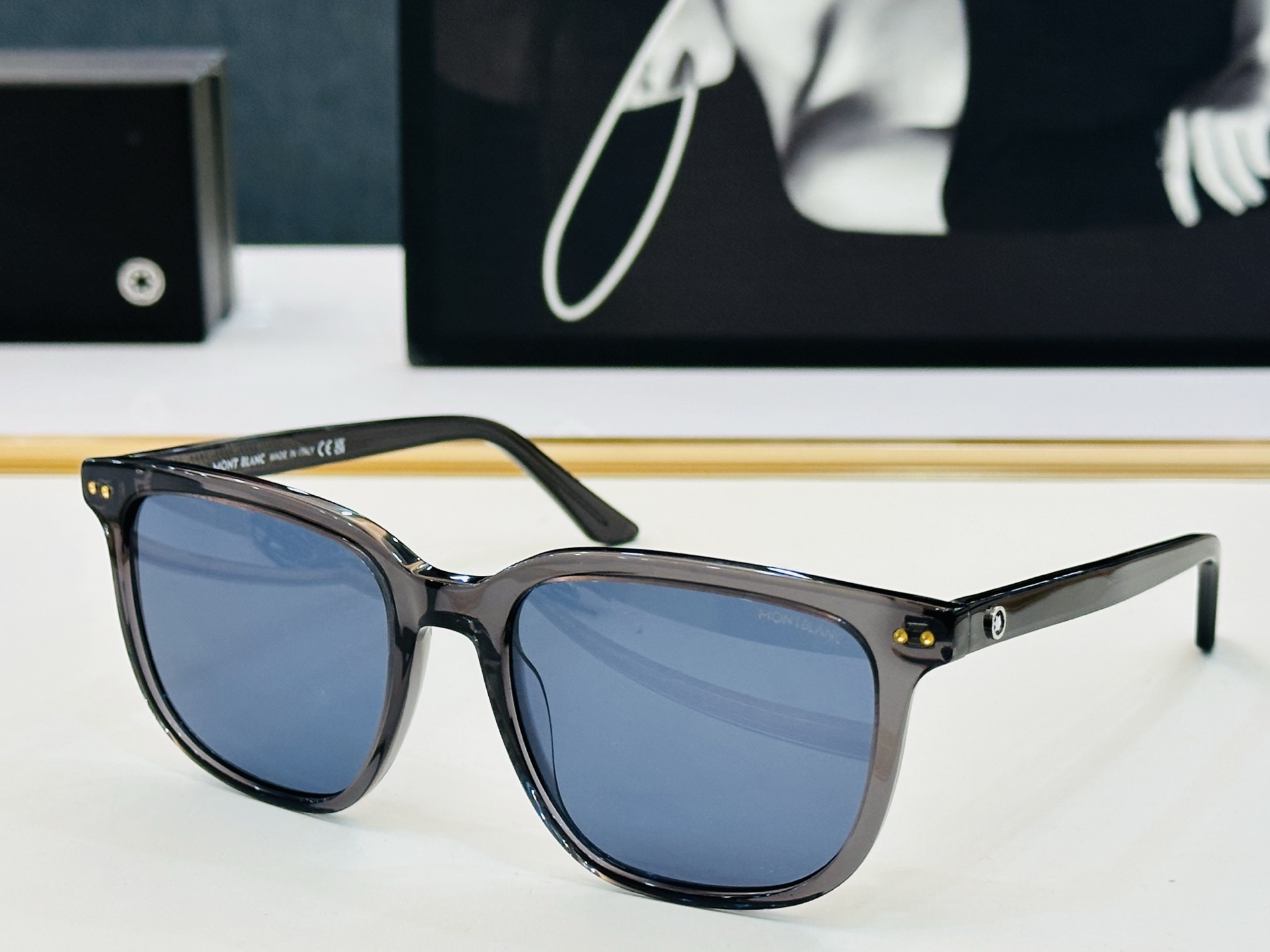 MB0258 Size：55口19-145 🌤万宝龙  非常能彰显一个人的品味品质做工稳实 L 太阳镜 