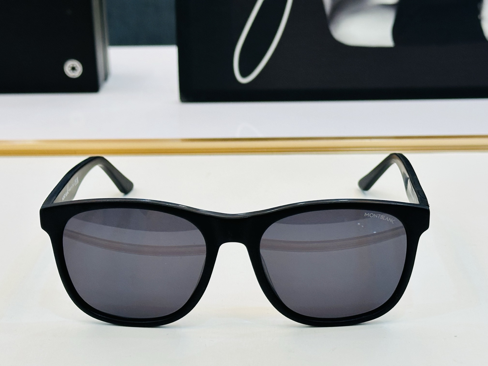 MB0400S  Size：55口18-145 🌤万宝龙  非常能彰显一个人的品味品质做工稳实 L 太阳