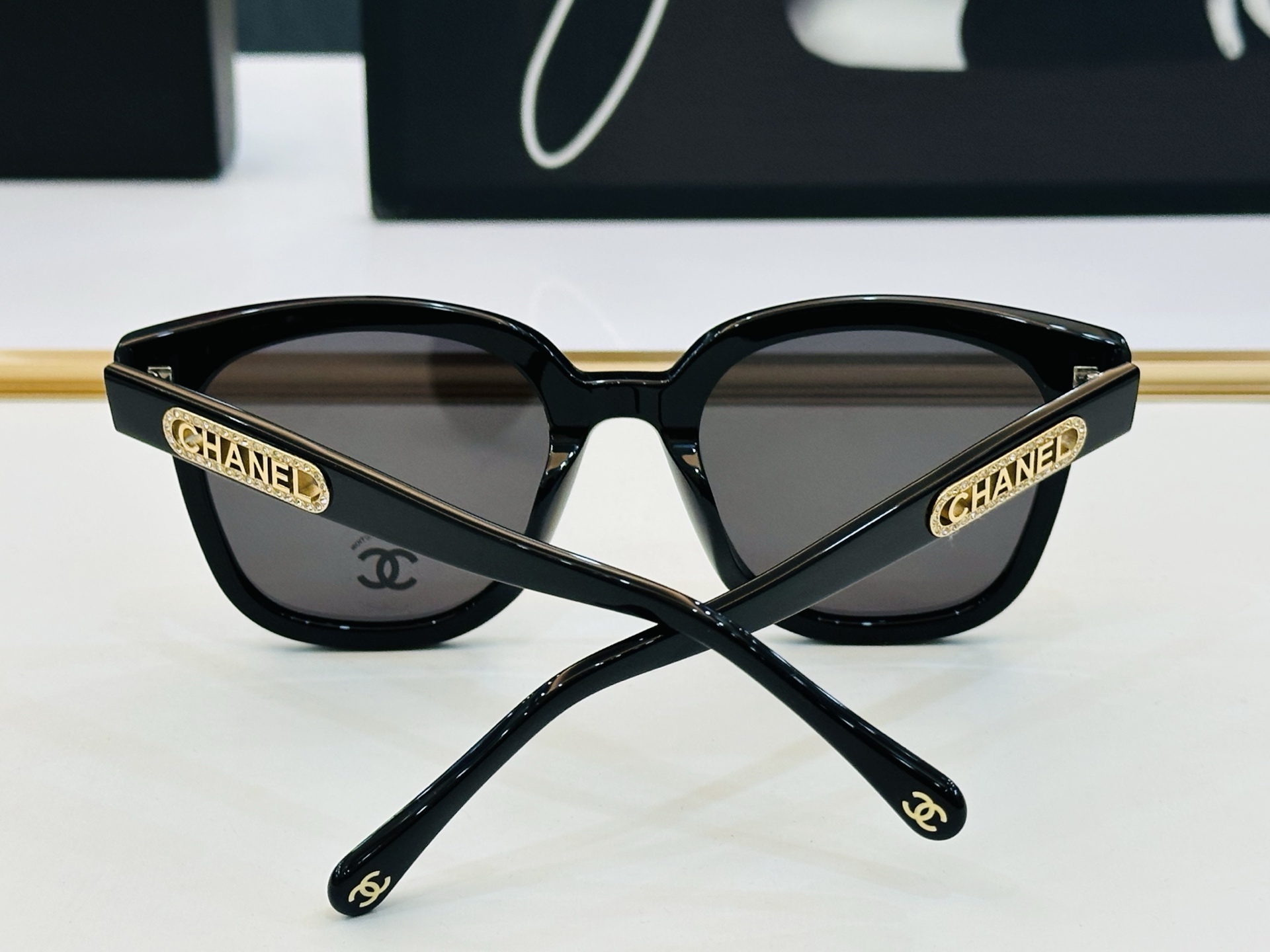 🆕 【CHANE*/香家】MODELCH6817 Size：64口17-145 💅🏻💓B太阳镜 