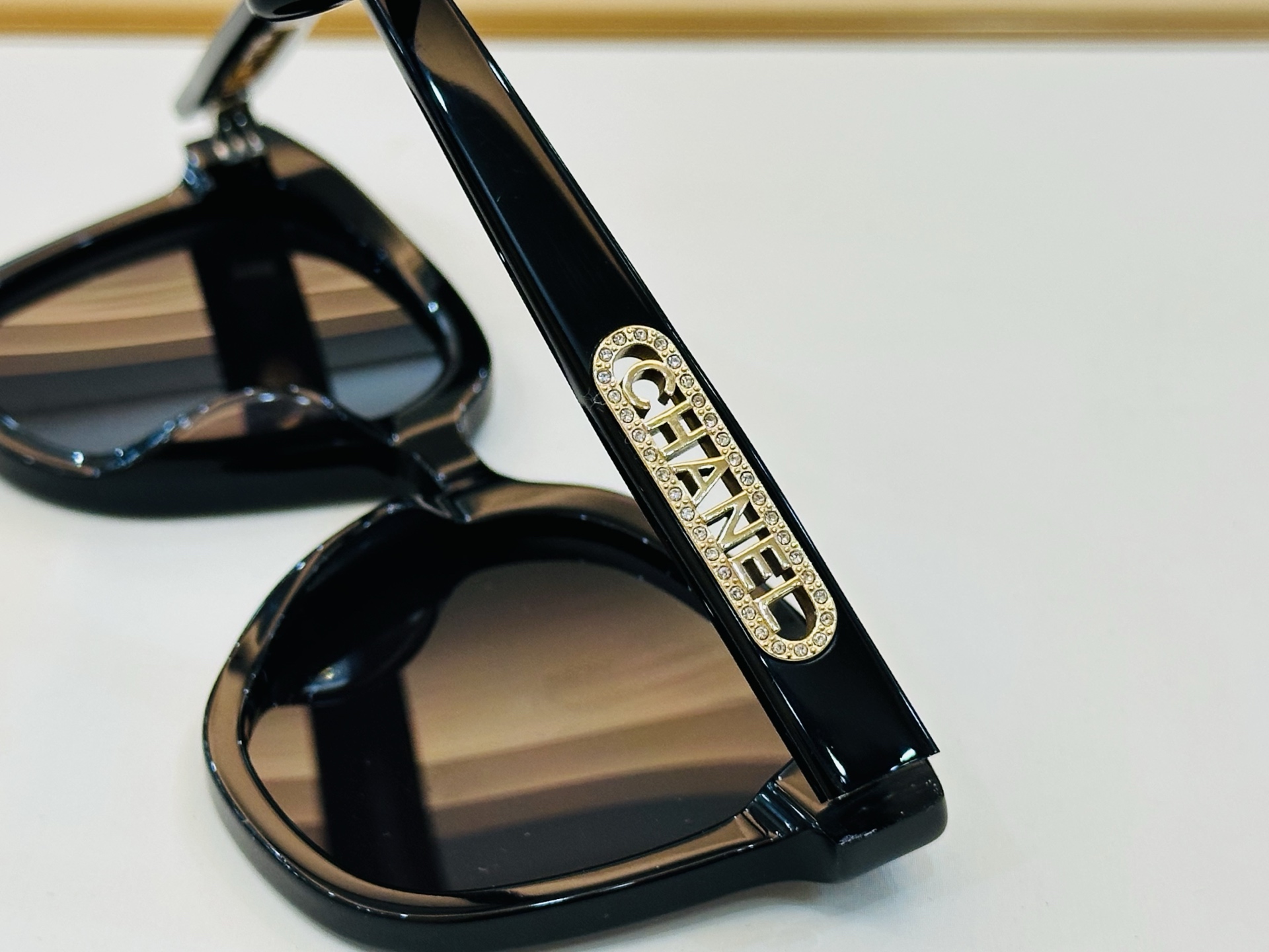 🆕 【CHANE*/香家】MODELCH6817 Size：64口17-145 💅🏻💓B太阳镜 