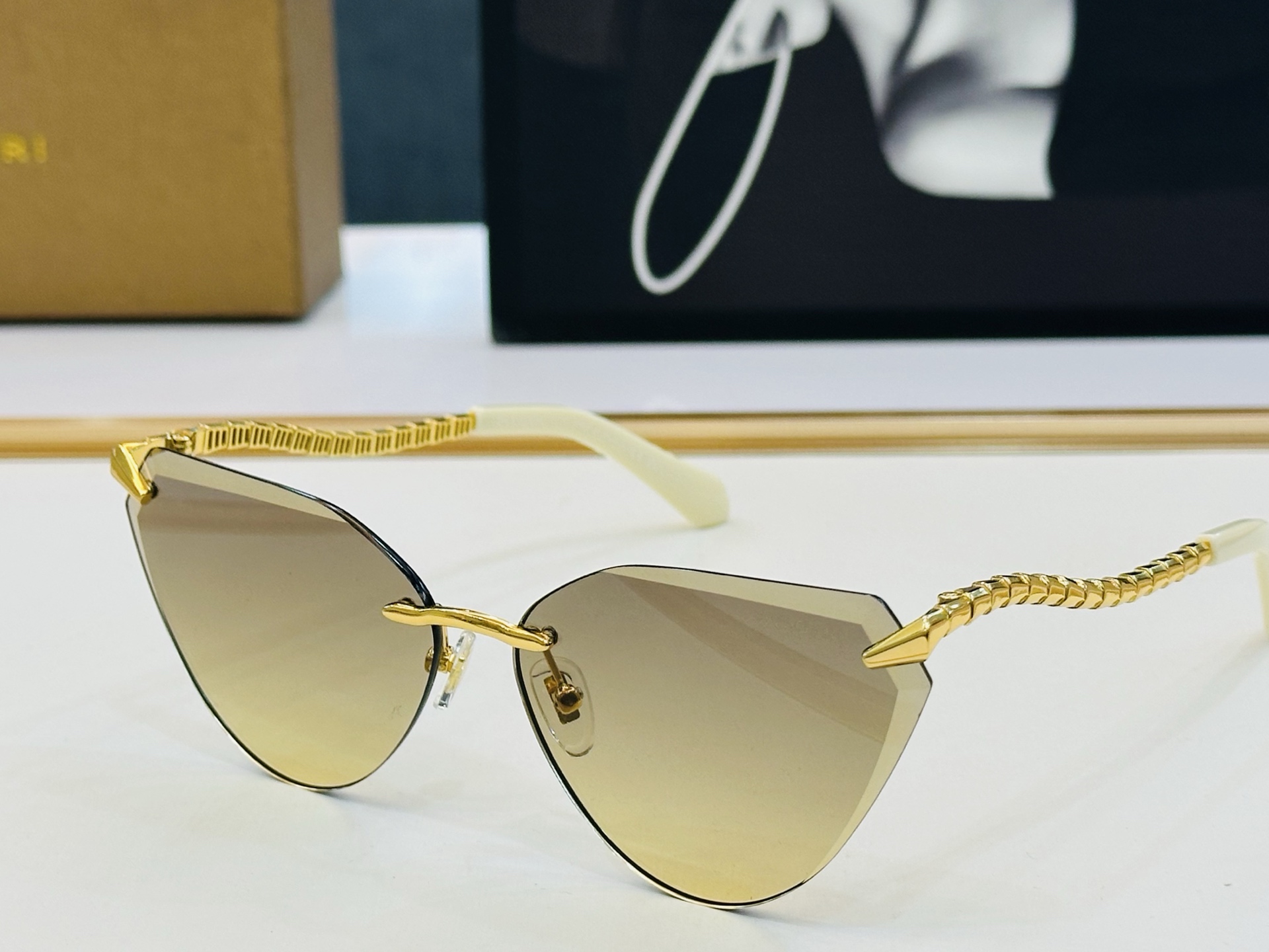 🆕款 官网同售 宝格家 BV40024 👍 Size ：65口13-140  绝对要买😎品质非常完美 C