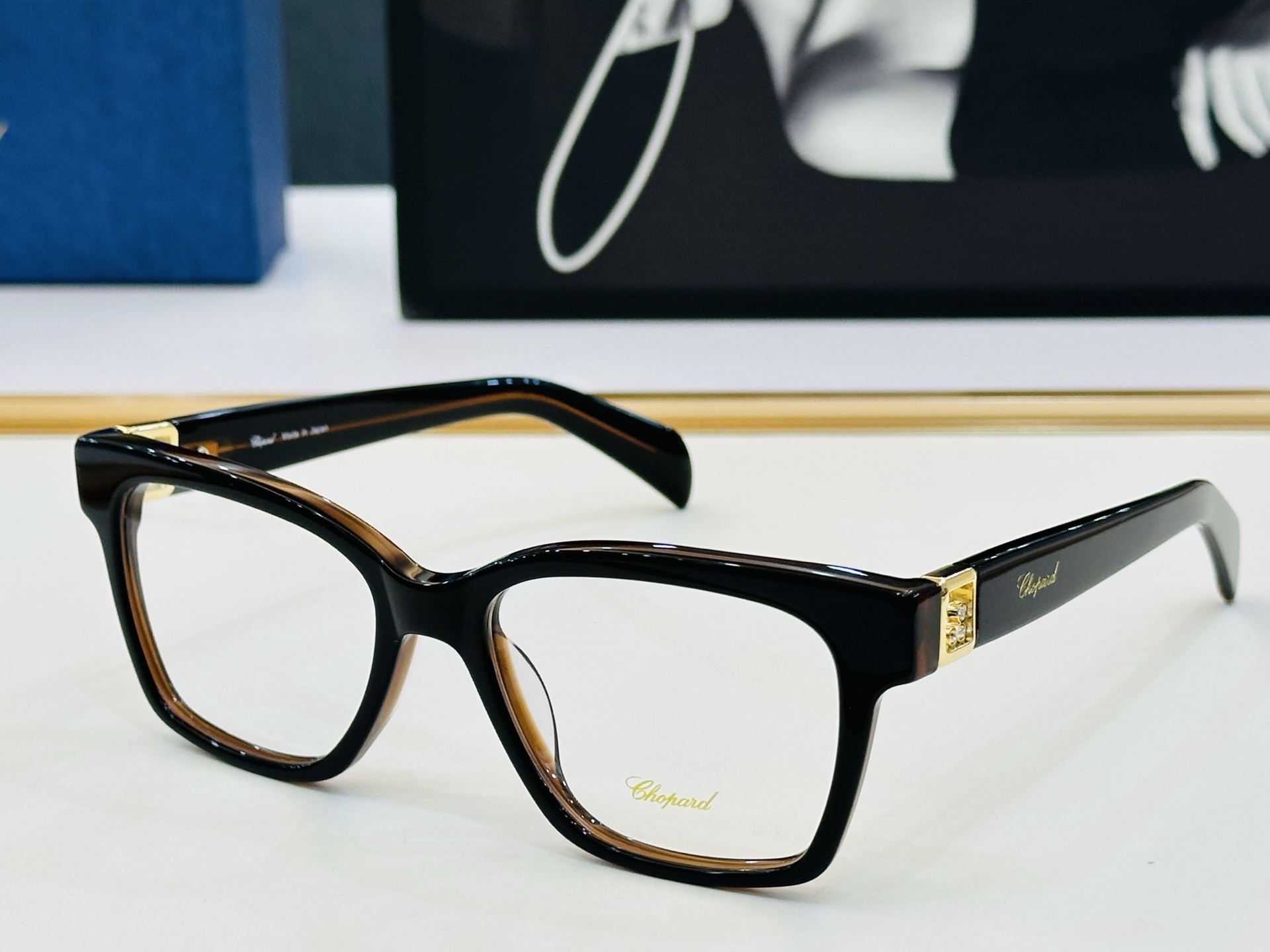 原版 ChoPard肖邦 MODEL VCH401S Size：54口18-145 以现代时尚的设计风格