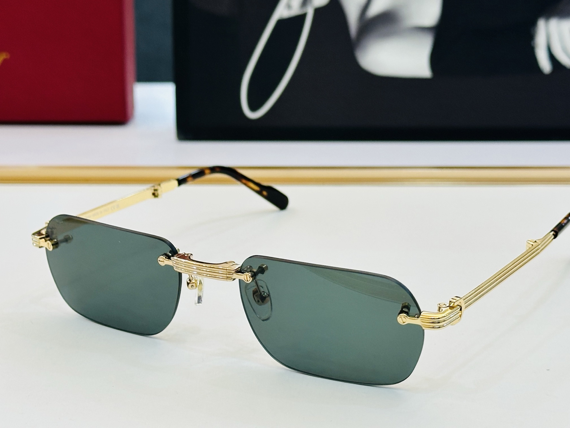 Cartie* 卡家 太阳镜 CT0499S Size：56口20-145 电镀工艺精湛气质十足！C男女