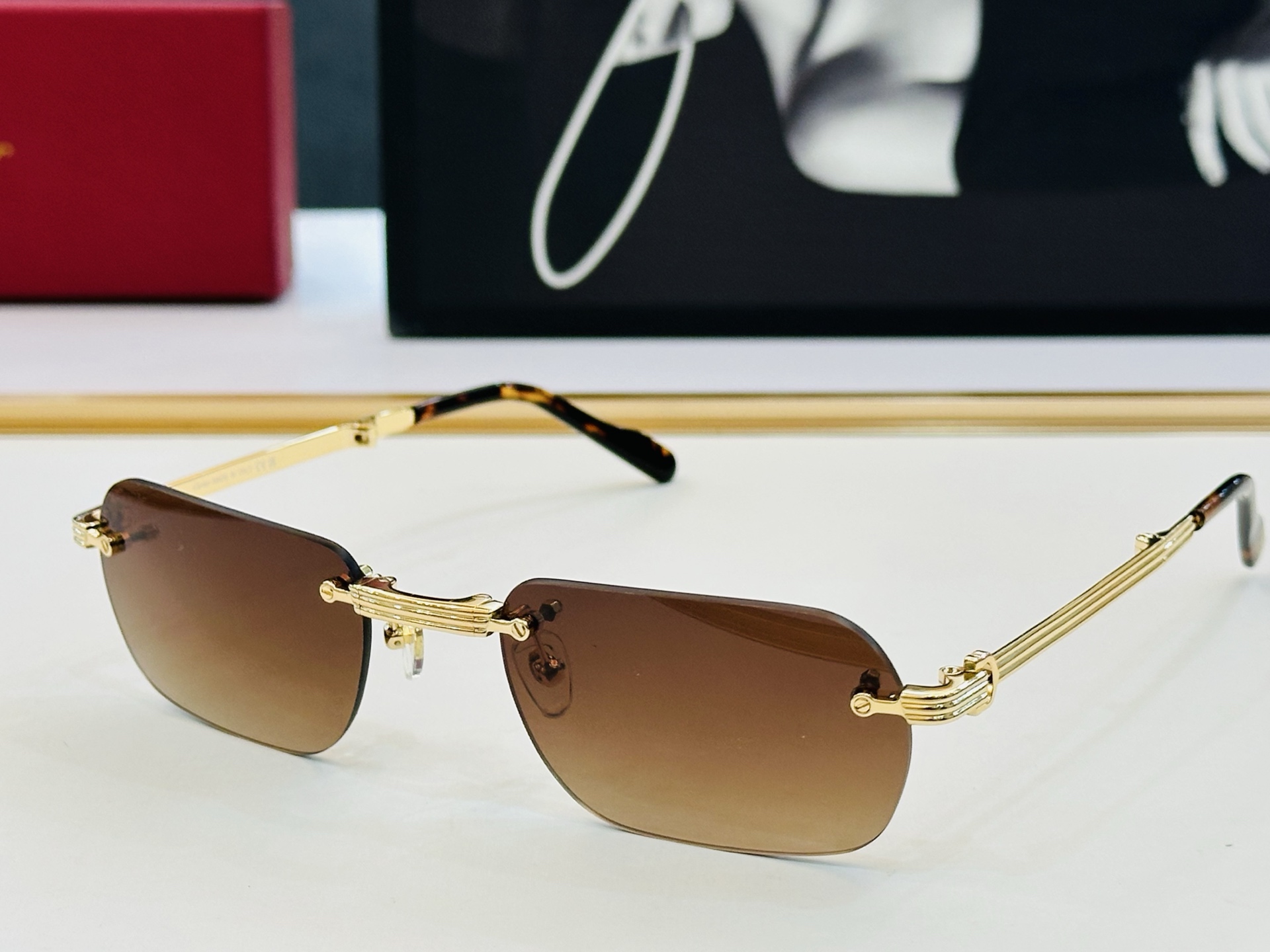 Cartie* 卡家 太阳镜 CT0499S Size：56口20-145 电镀工艺精湛气质十足！C男女