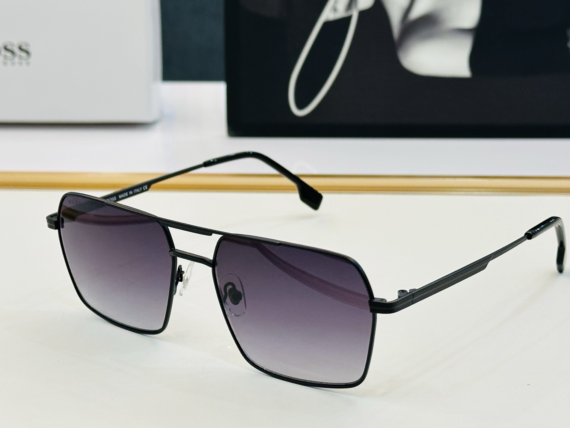 NO:372009,BOSS1607 Size58-mouth 17-145 High-quality, not picky about face, classic, out-of-time frame, excellent quality, glasses, sunglasses, glasses19860909BOSS1607 Size58口17-145  高品质 不挑脸 经典不过时框型 L品质优良 眼镜墨镜太阳镜,眼镜,glasses