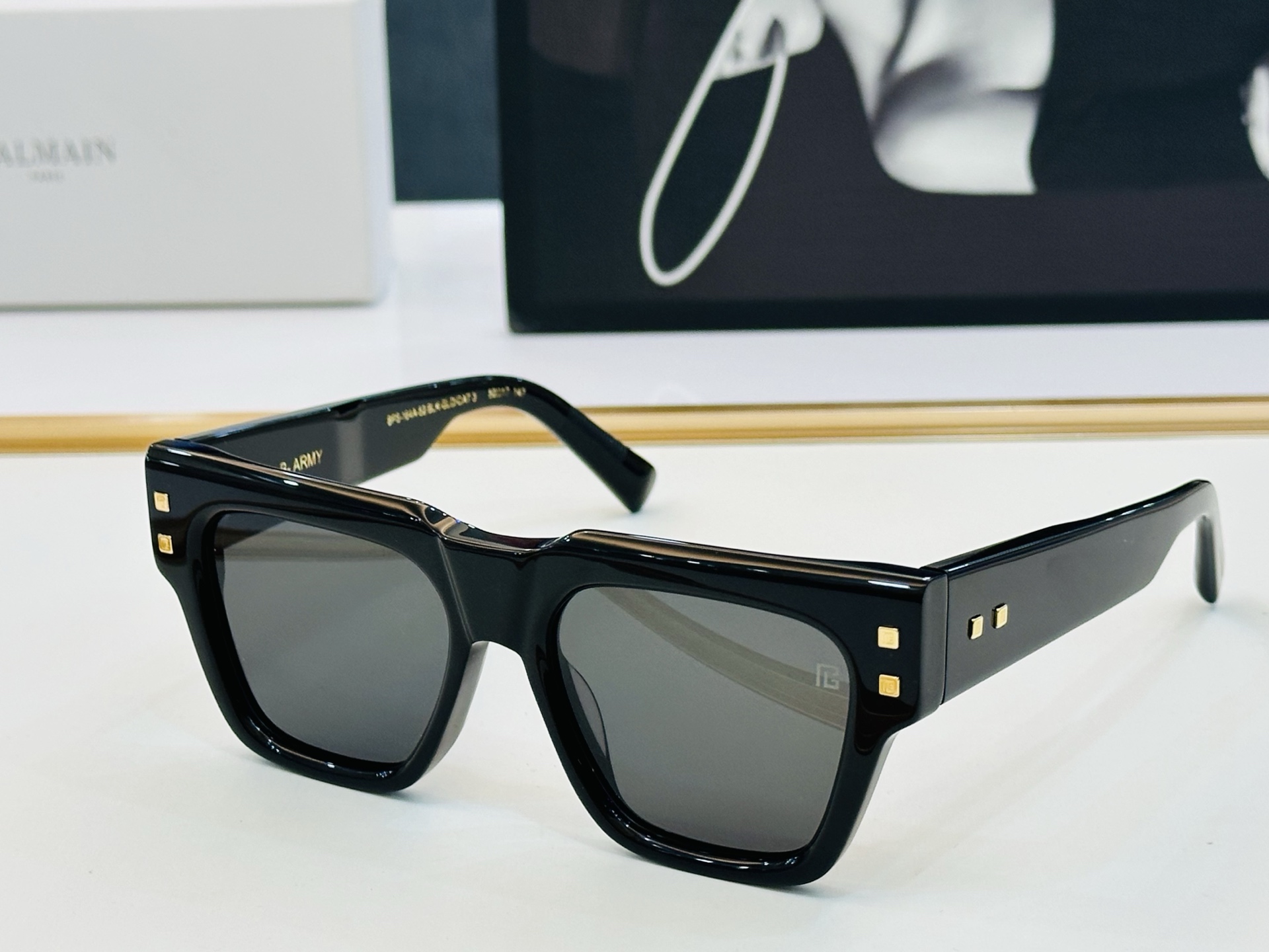 NO:372019,Balmain Balmain inner blue film MODEL:BPS-164A SIZE: 52-port 17-147 logo unique A high quality glasses sunglasses sunglasses, glasses, balmain, balmain19860909Balmain巴尔曼内镀蓝膜 MODEL:BPS-164A SIZE: 52口17-147标志独特 A高品质 眼镜墨镜太阳镜,眼镜,balmain,balmain,glasses