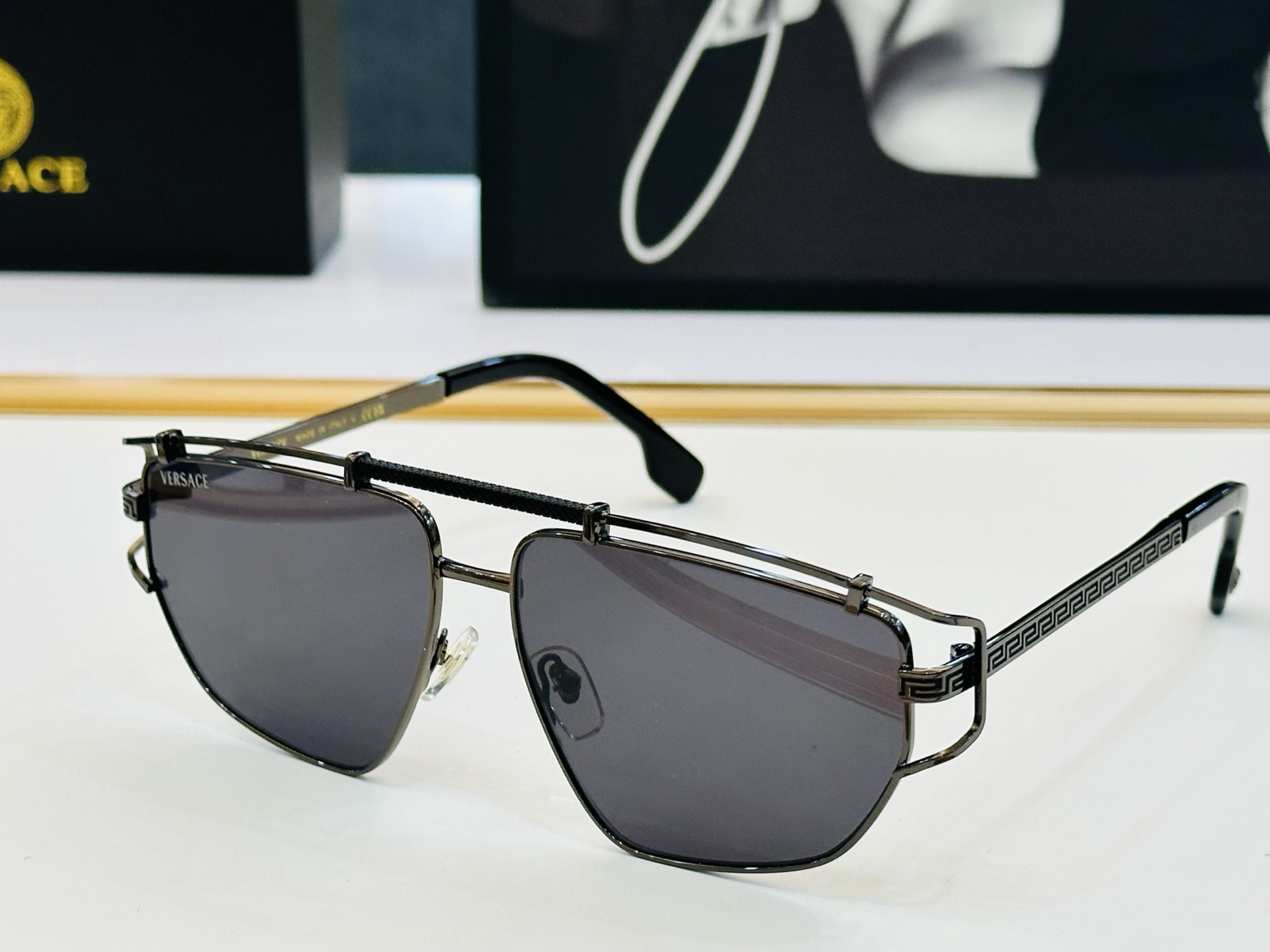 NO:372062,Fan Sijia VERSACEMODELVE2202Size59 14-140 J Youfan Glasses Sunglasses Sunglasses, Glasses, versace, versace19860909范思家 VERSACEMODELVE2202Size59口14-140 J有范 眼镜墨镜太阳镜,眼镜,versace,versace,glasses