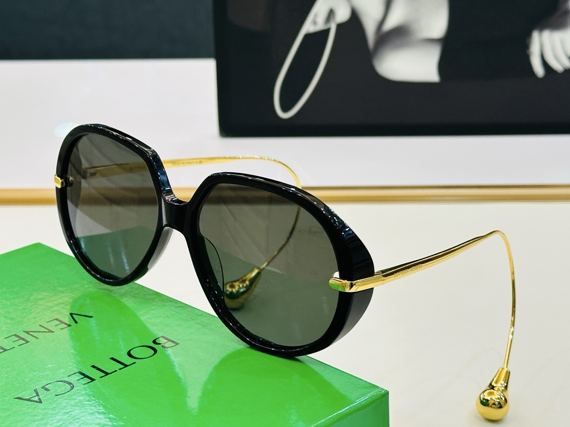 NO:372137,Just arrived. BV1274 Size61 17-145. The real thing is more beautiful. All details are displayed. Please grasp it!  CC Smile] Scented and beautiful Multi-color optional Glasses Sunglasses, Glasses, Bottega Veneta19860909刚刚到货 宝缇嘉 BV1274 Size61口17-145 实物更美 细节全部实拍展示 各位把握！CC微笑] 香艳靓丽 多色可选 眼镜墨镜太阳镜,眼镜,bottega veneta,glasses