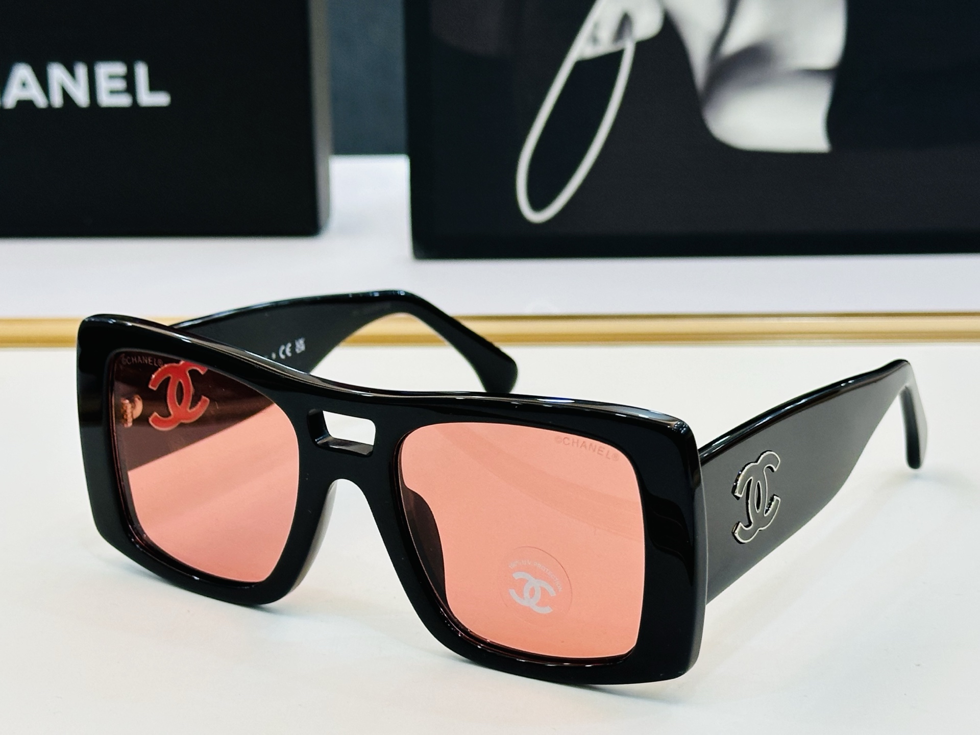CHANE*香家  CH5539 SIZE：53口21-140     潮流爆款 太阳镜 😍😍高品质 佩