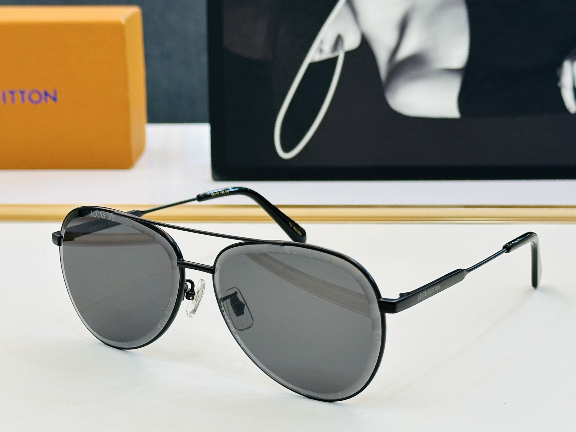 路易家 LOUIS *VUITON 原单高品质 Model Z2625U 高端货 Size：63口13-