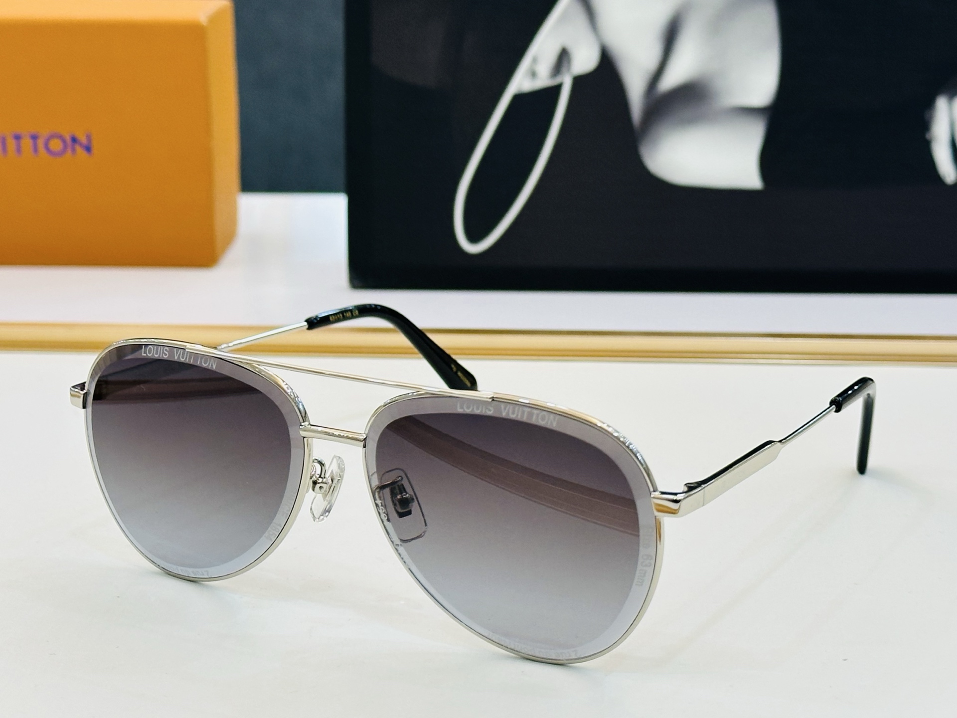 路易家 LOUIS *VUITON 原单高品质 Model Z2625U 高端货 Size：63口13-