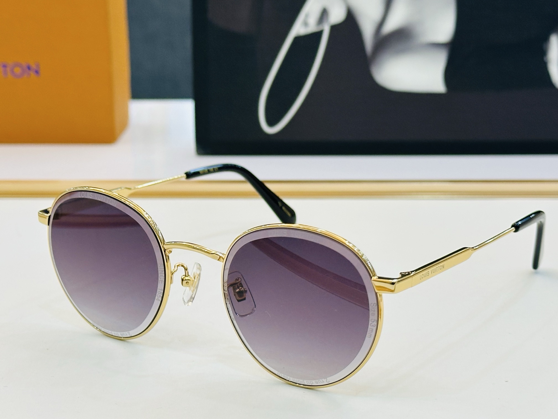 路易家 LOUIS *VUITON 原单高品质 Model Z2626U 高端货 Size：53口20-