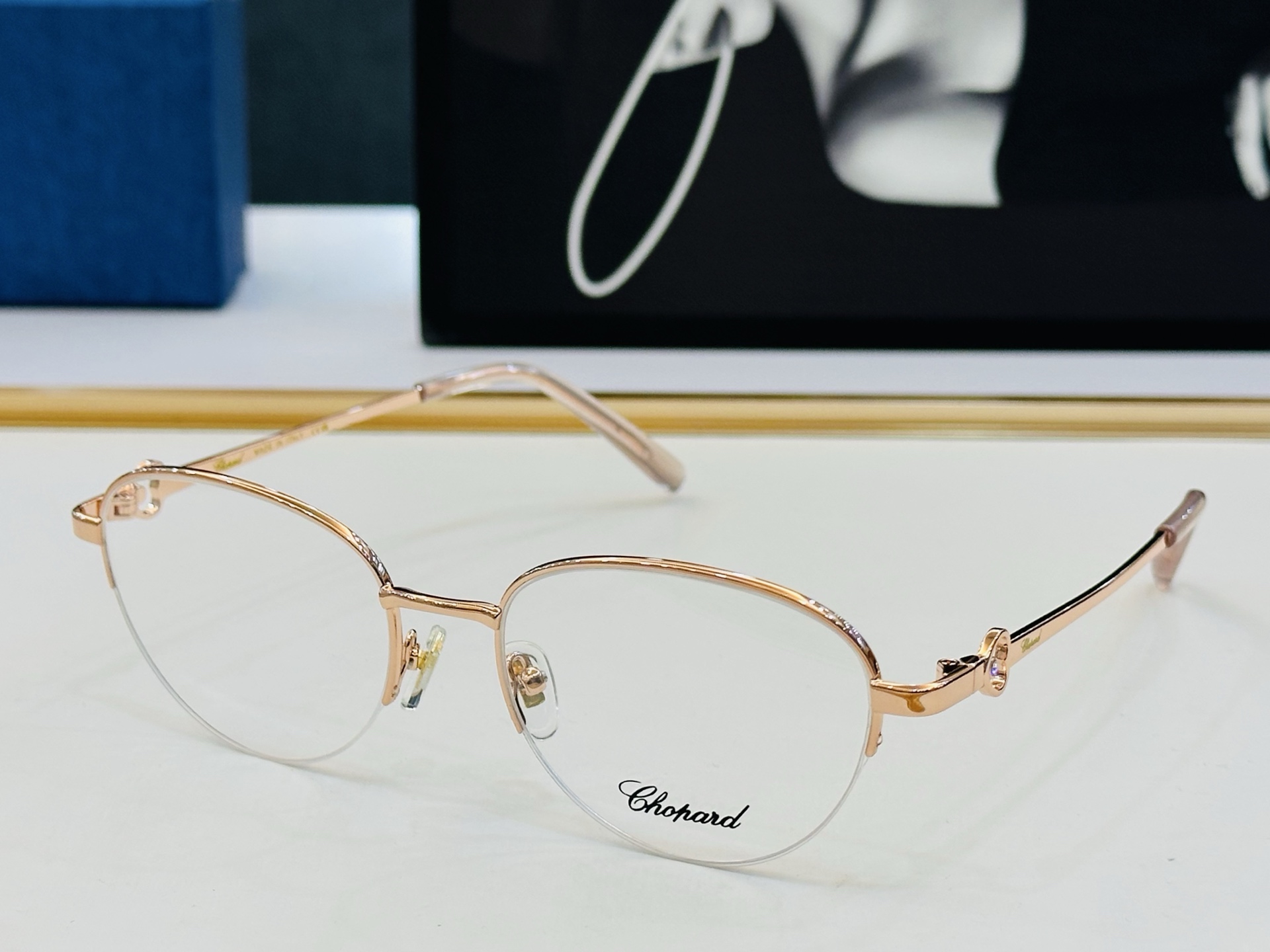 原版 ChoPard肖邦 MODEL VCHF37J Size：54口19-145 以现代时尚的设计风格