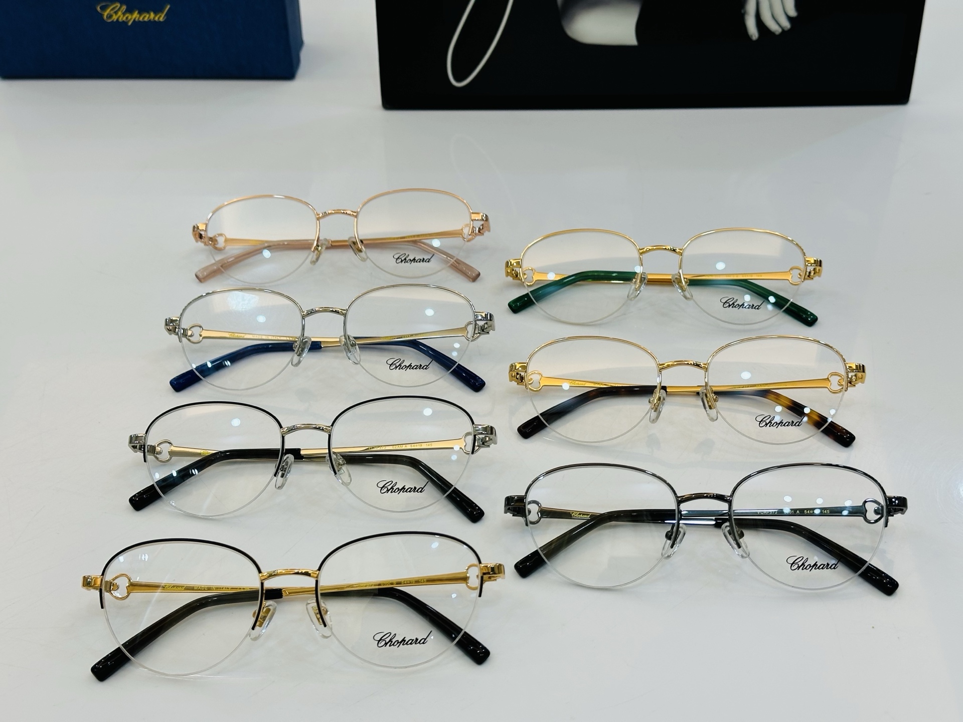 原版 ChoPard肖邦 MODEL VCHF37J Size：54口19-145 以现代时尚的设计风格