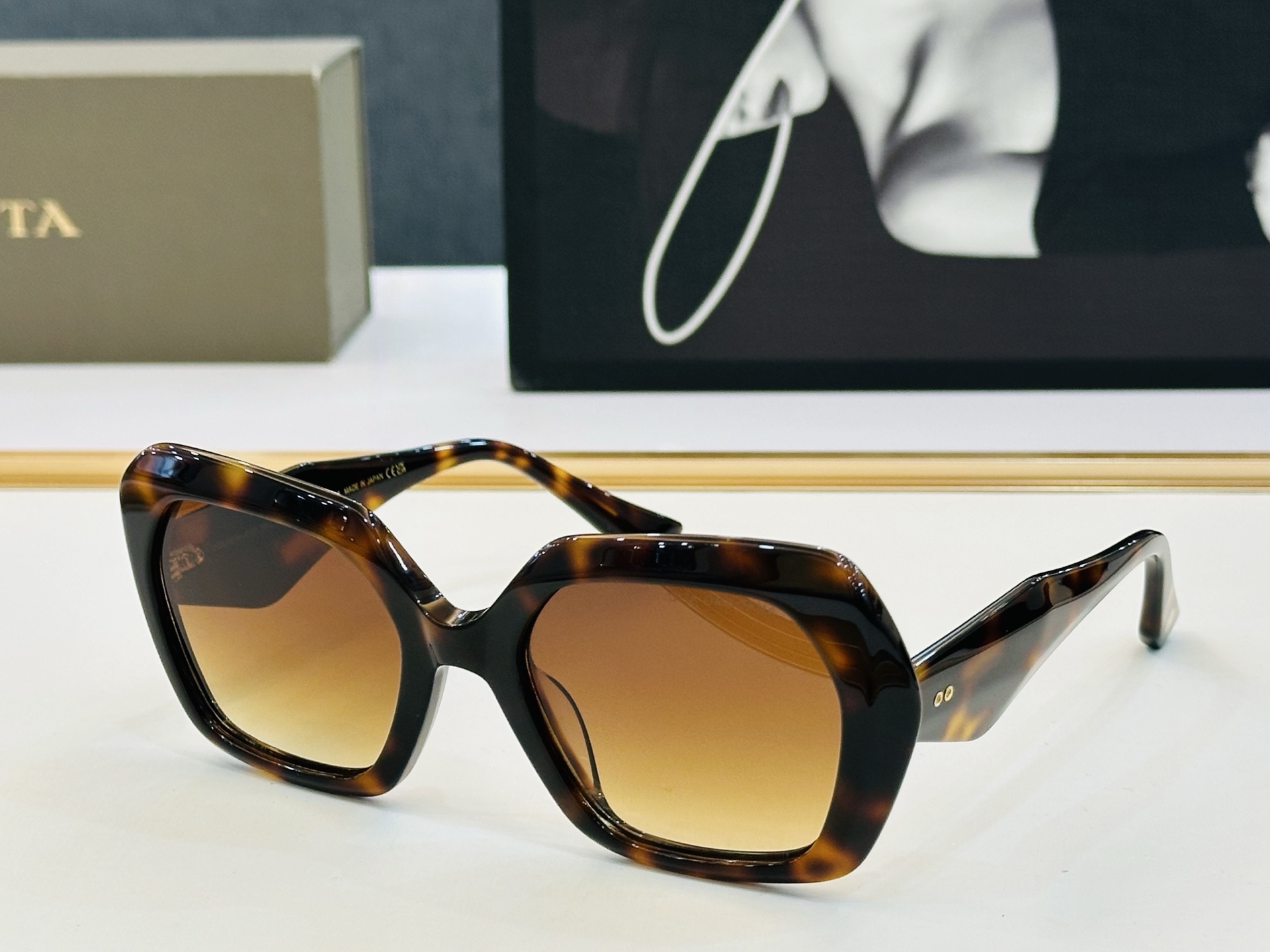 官网款 DlT* 迪塔 DTS724   Size：55口21-145 意大利最新原单货 得意得意男款太