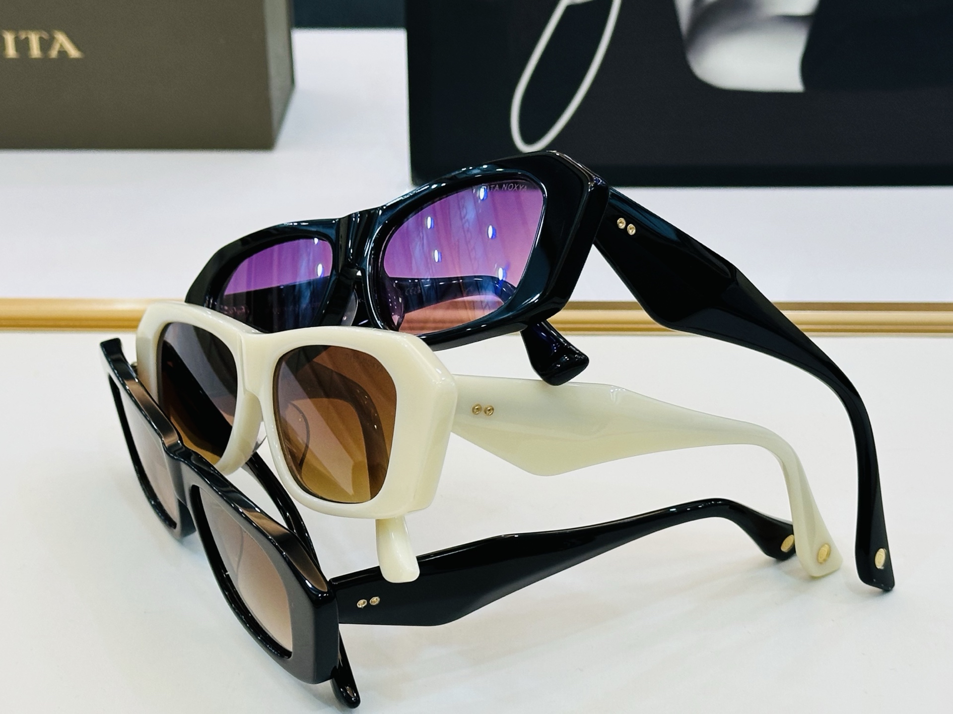 官网款 DlT* 迪塔 DTS725    Size：55口14-145 意大利最新原单货 得意得意男款