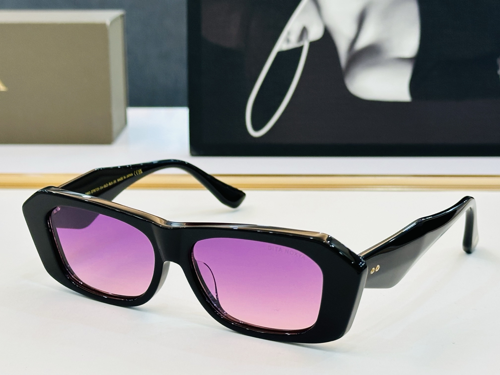 官网款 DlT* 迪塔 DTS725    Size：55口14-145 意大利最新原单货 得意得意男款