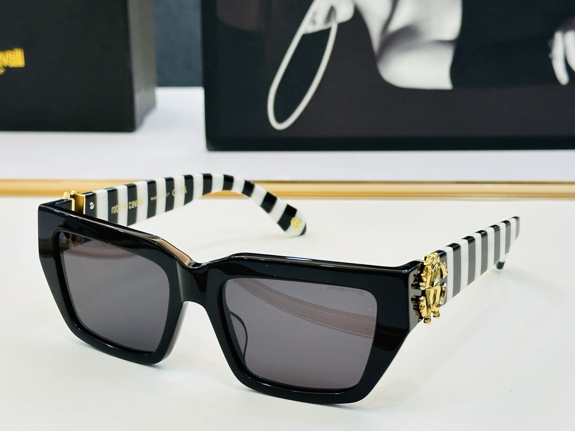 罗伯特家 SRC016M Size：55口19-140  呲牙呲牙进口材料 logo  全新的感觉 给你