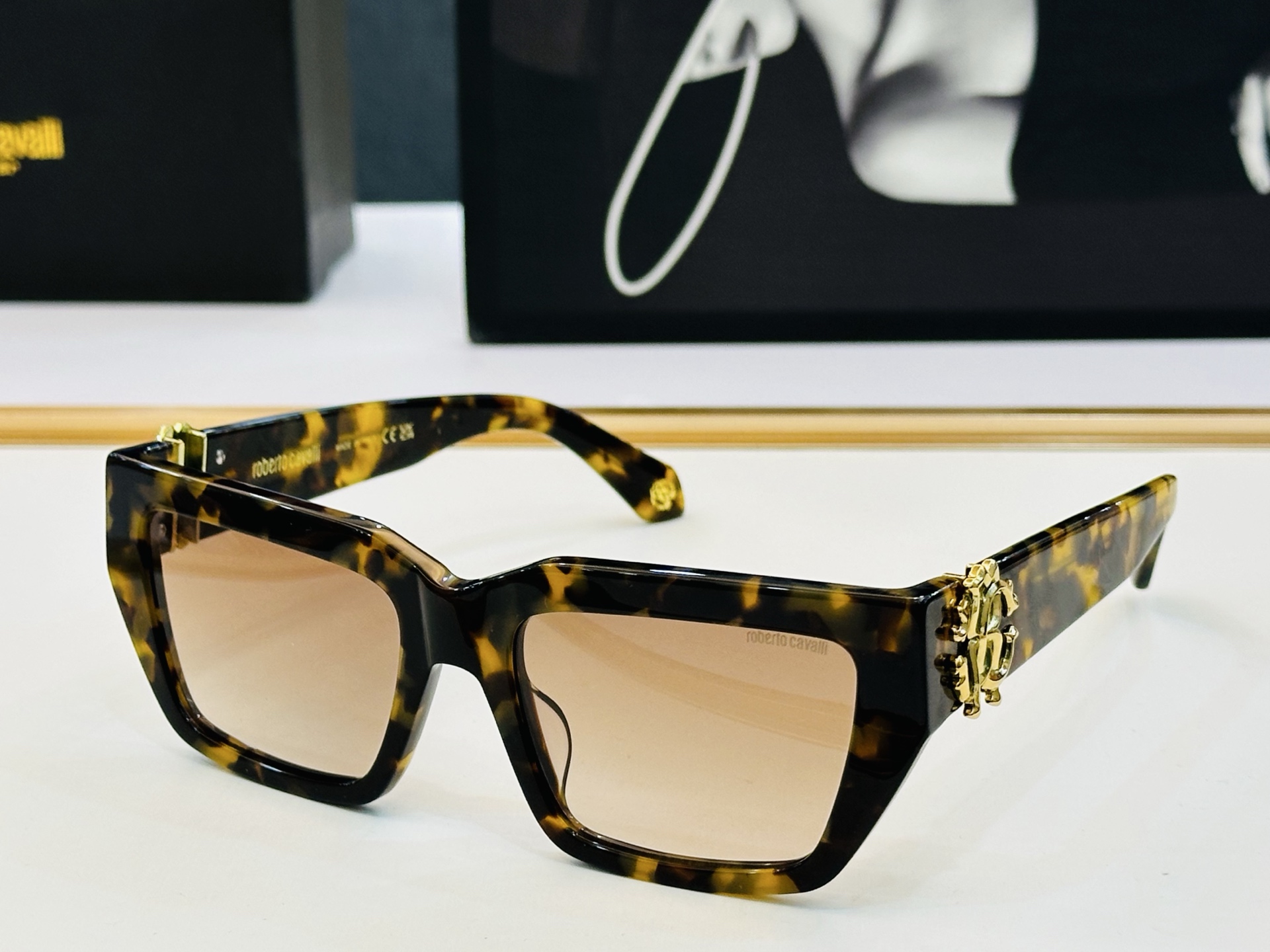 罗伯特家 SRC016M Size：55口19-140  呲牙呲牙进口材料 logo  全新的感觉 给你