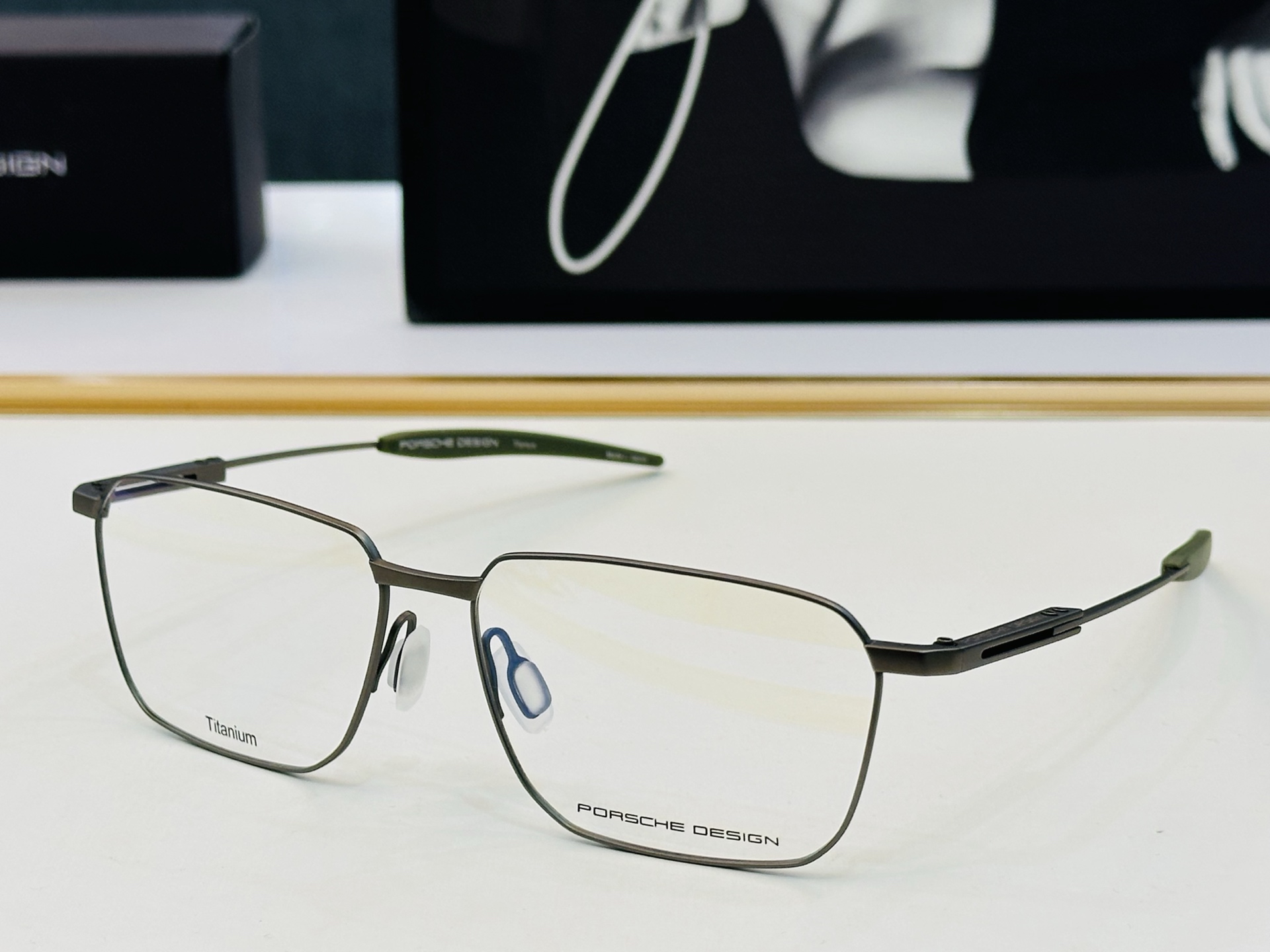 🌞保时家  Size：57口15-144   高档款💝得意超轻款 m配光镜 钛架 