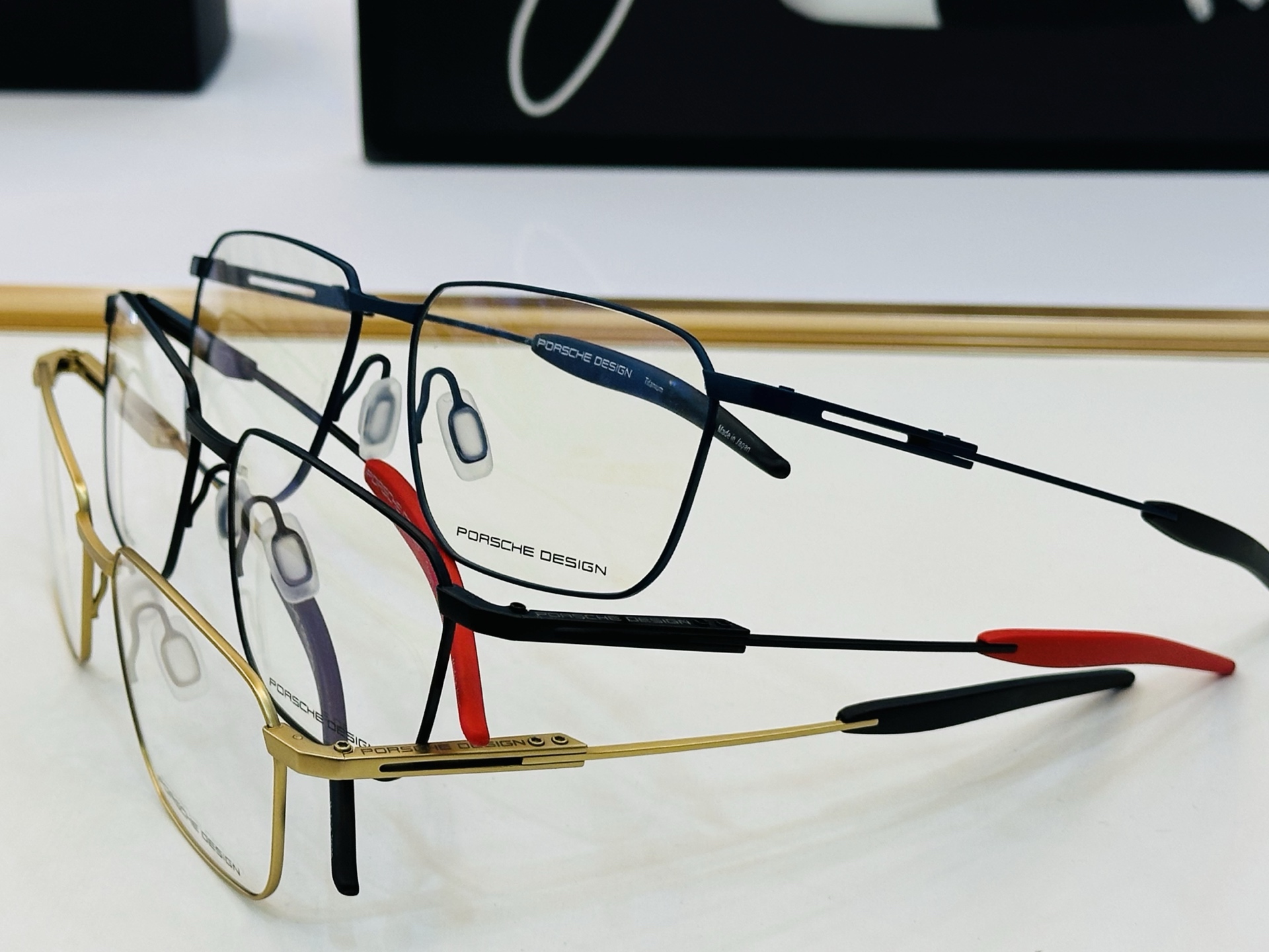 🌞保时家  Size：57口15-144   高档款💝得意超轻款 m配光镜 钛架 