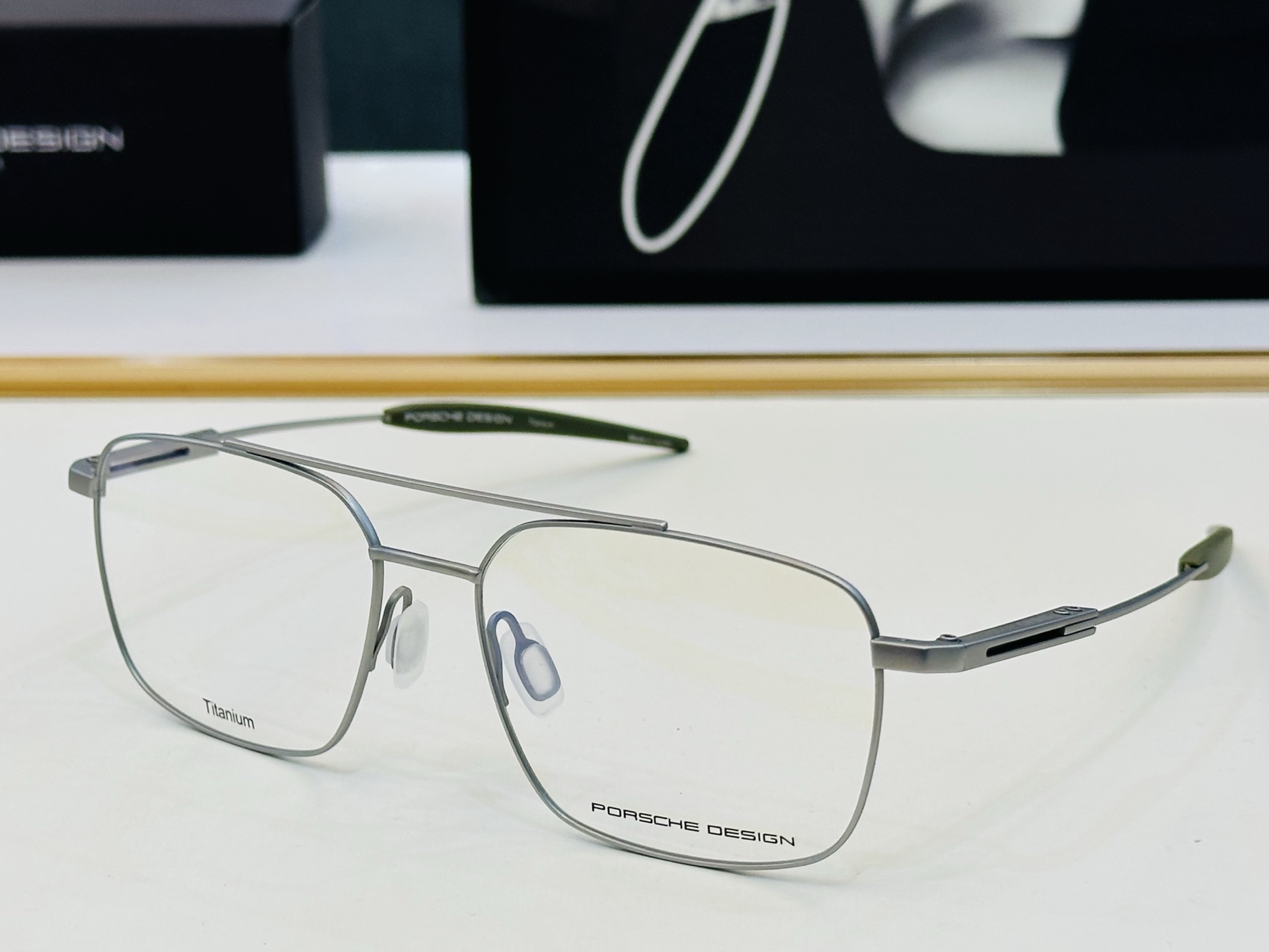 🌞保时家   Size：58口18-150    高档款💝得意超轻款 m配光镜 钛架 