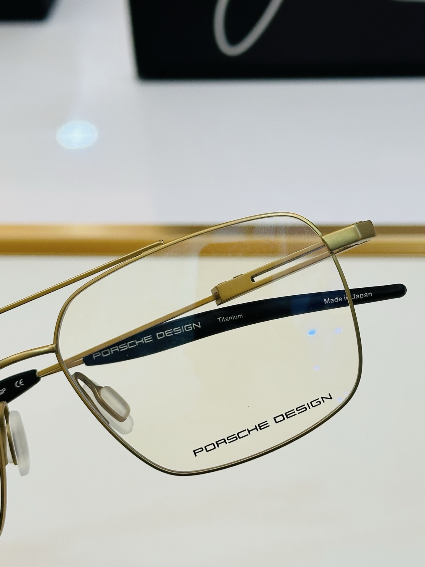 🌞保时家   Size：58口18-150    高档款💝得意超轻款 m配光镜 钛架 