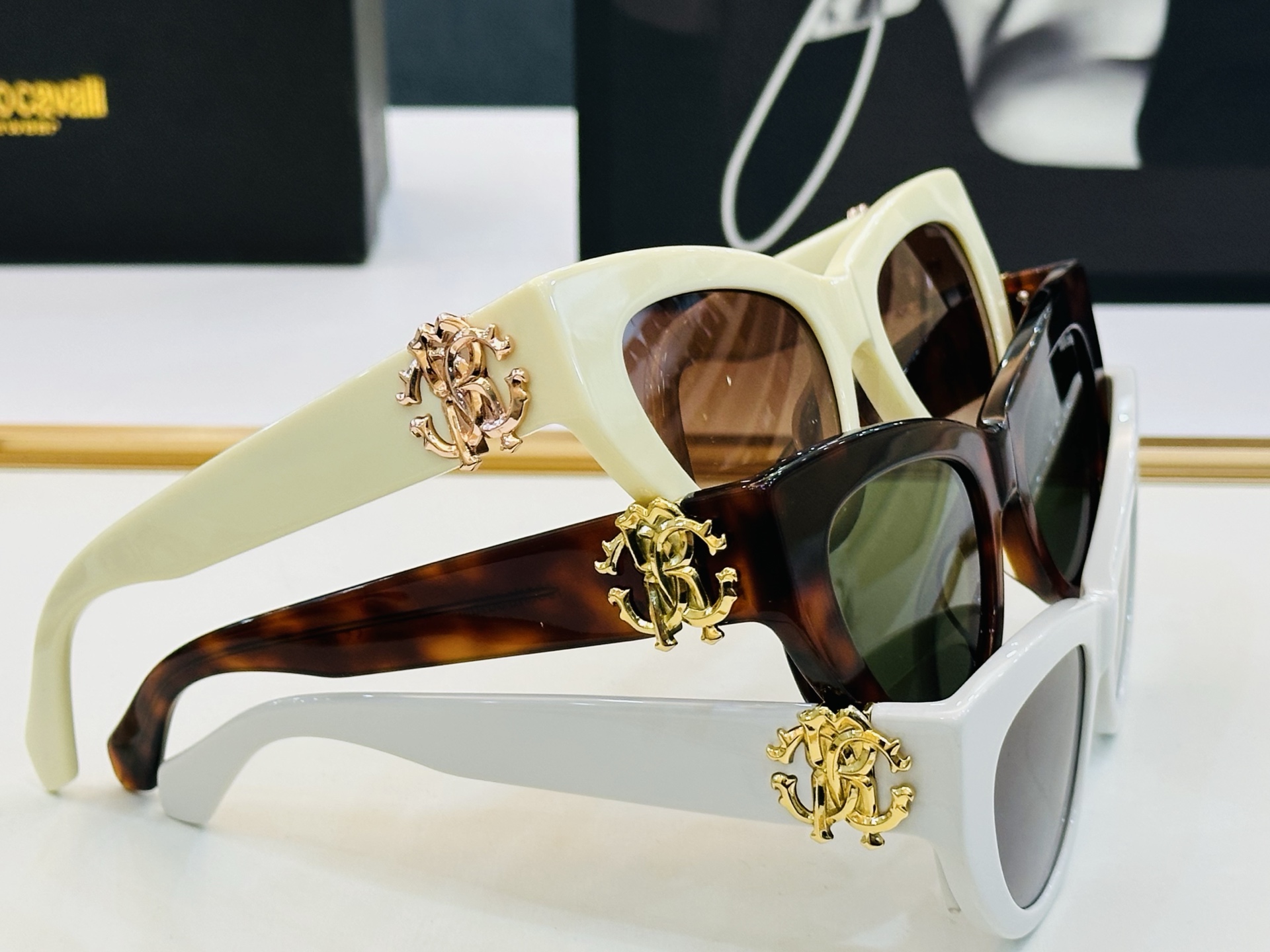 罗伯特家 SRC017M Size：53口20-140  呲牙呲牙进口材料 logo  全新的感觉 给你