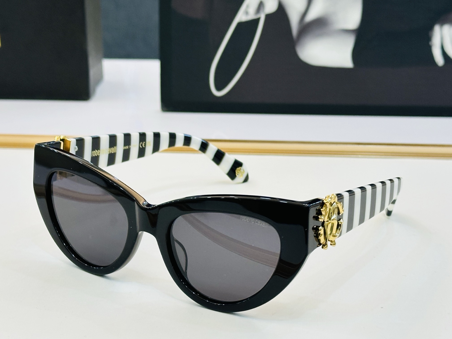 罗伯特家 SRC017M Size：53口20-140  呲牙呲牙进口材料 logo  全新的感觉 给你