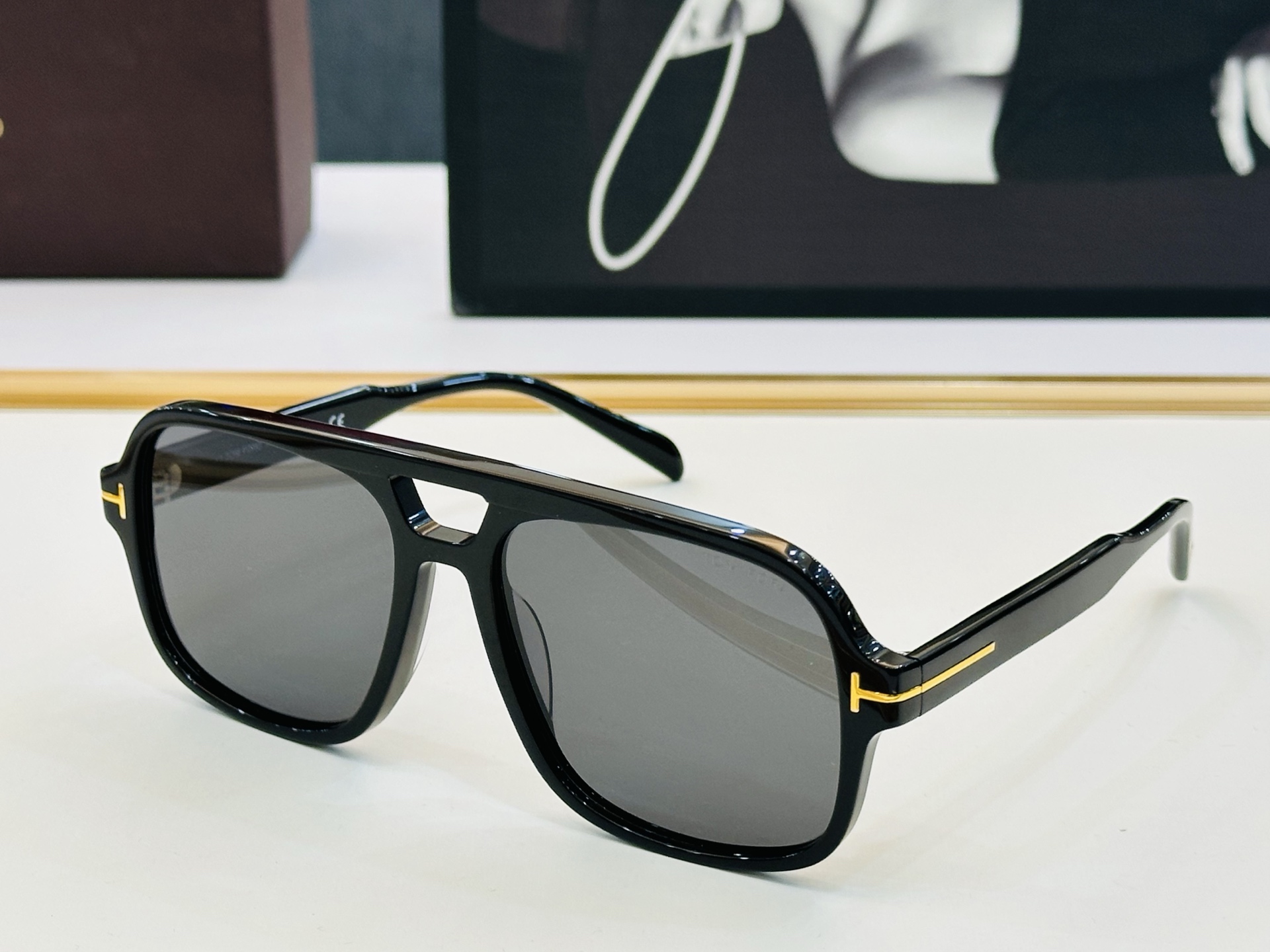 NO:373199,TOM FOR* Tom's official website new TF884 Size60 18-140 Classic Fashion F The most popular color glasses sunglasses sunglasses, glasses, tom ford, tom ford19860909TOM FOR* 汤姆家 官网新款 TF884 Size60口18-140 经典时尚 F最流行片色 眼镜墨镜太阳镜,眼镜,tom ford,tom ford,glasses