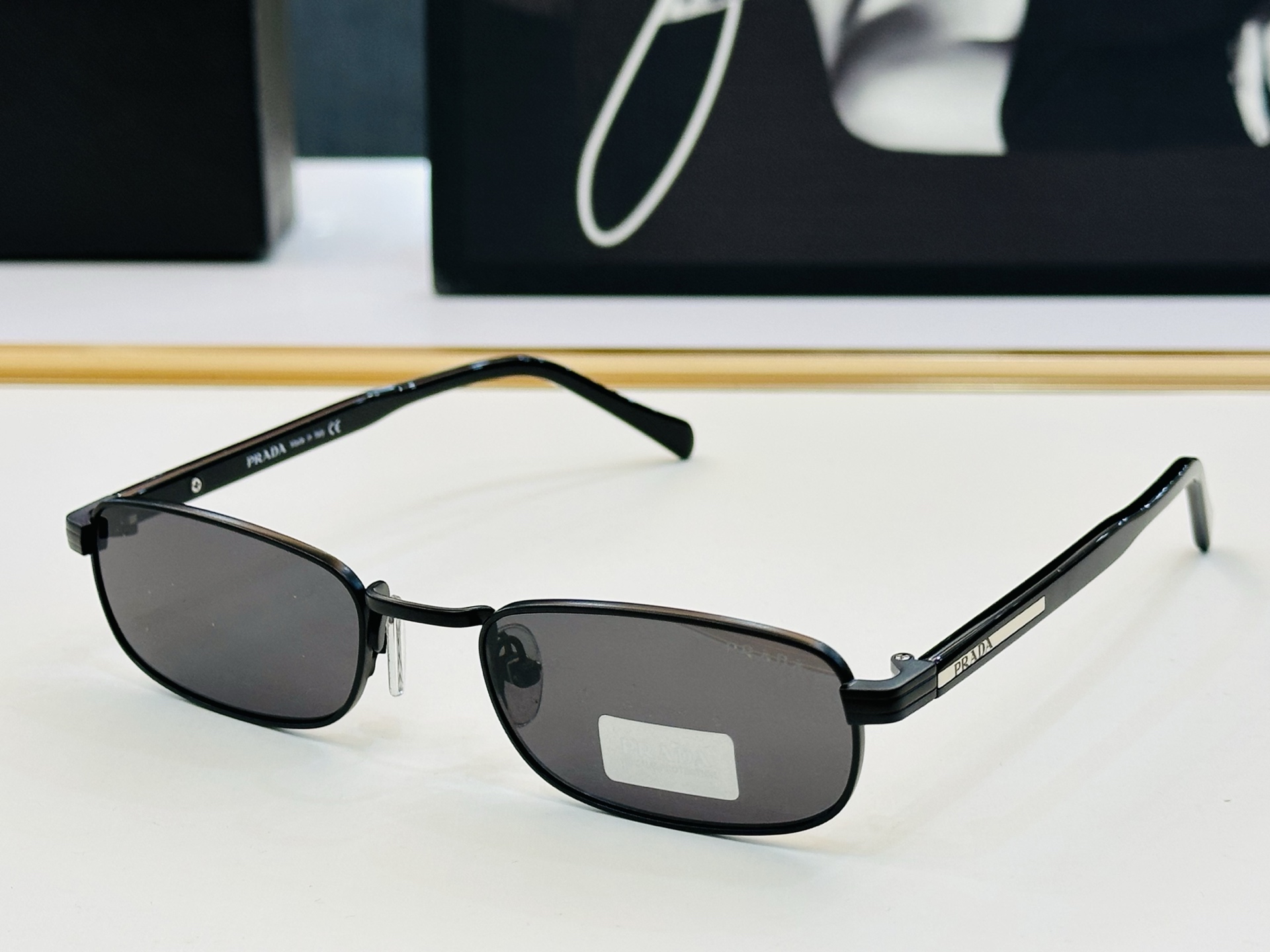 NO:373201,PRAD*Pujia PRB54S Size54 23- Glasses series are exquisitely produced and show unique personality F sunglasses Glasses Sunglasses Sunglasses, glasses, prada, prada19860909PRAD*普家 PRB54S Size54口23- 眼镜系列堪称精湛制作 彰显独特个性 F太阳镜 眼镜墨镜太阳镜,眼镜,prada,prada,glasses