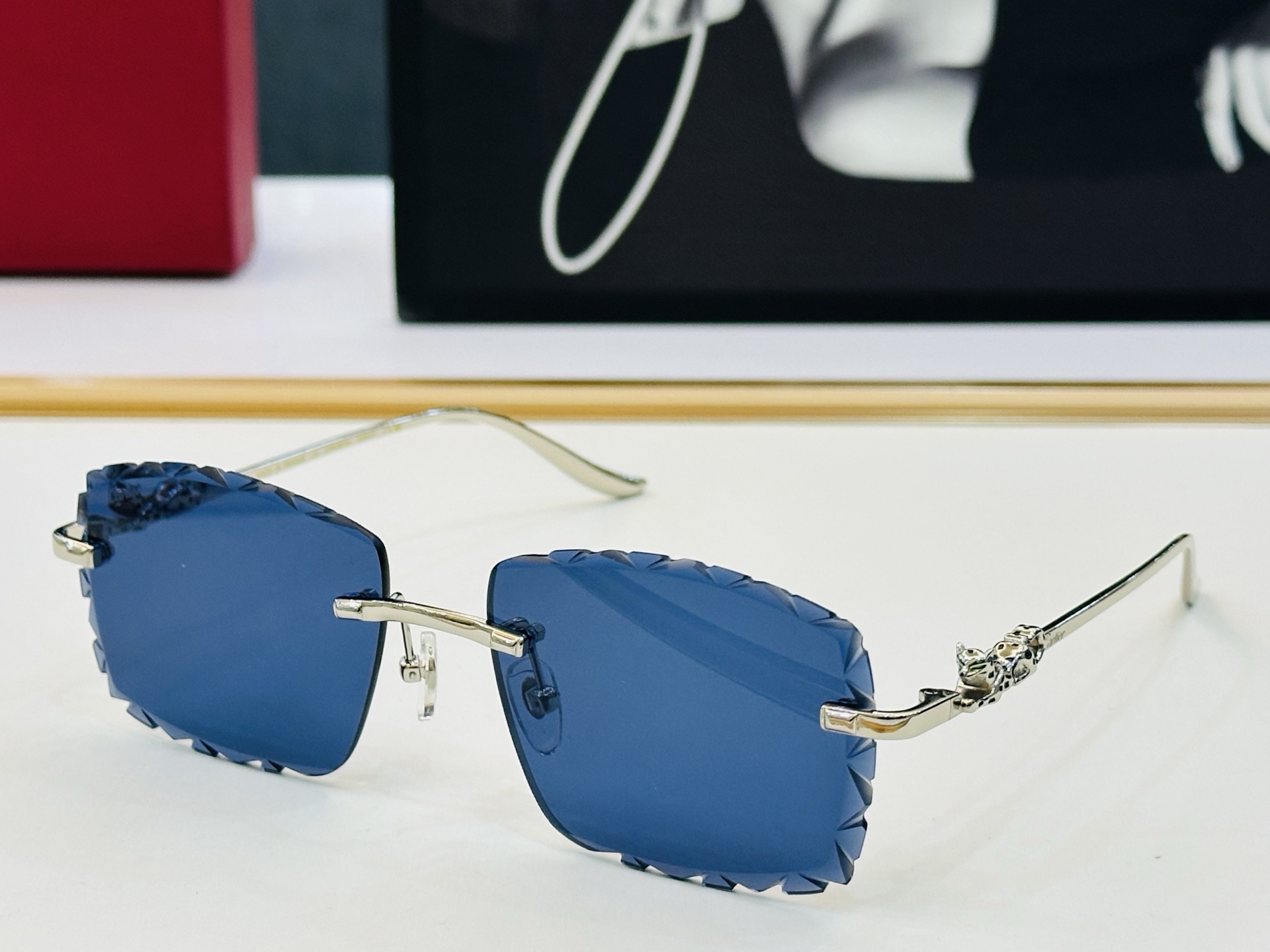 🆕 原版Cartie* 卡家 太阳镜 CT01591O Size：57口17-142 电镀工艺精湛大牌品